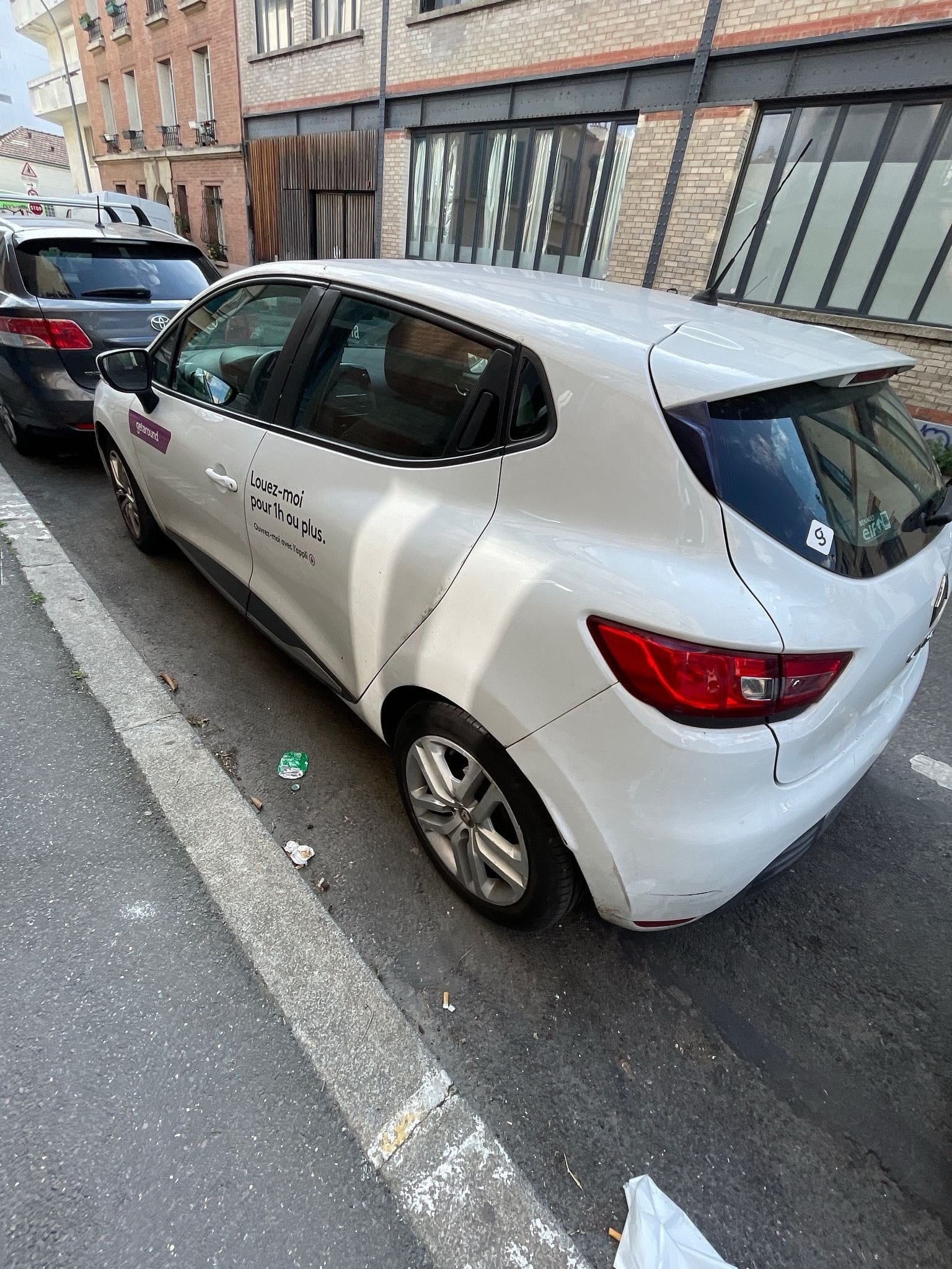 Renault Clio EM233VQ avec Régulateur de vitesse