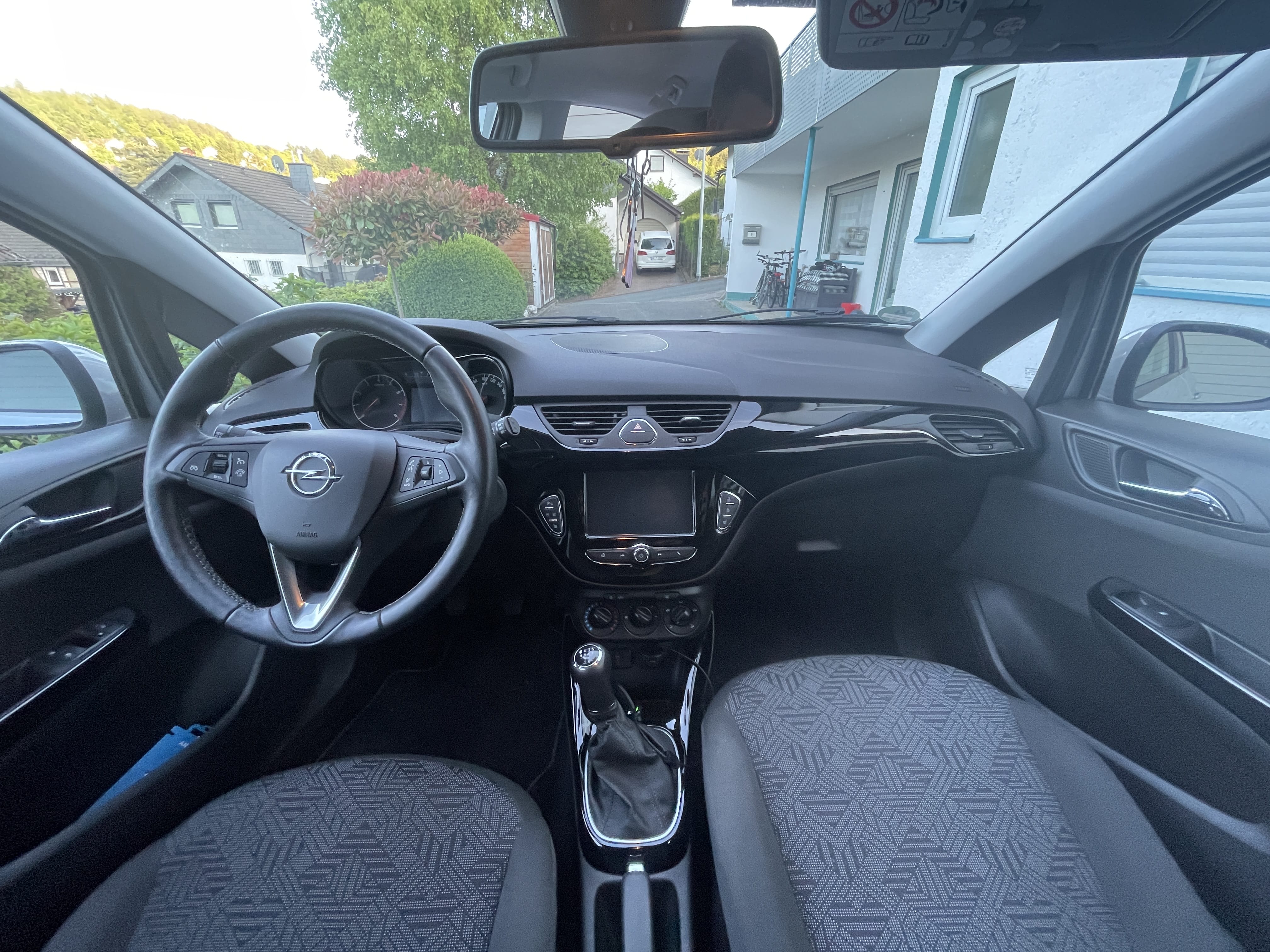 Opel Corsa A/C, Sitzheizung, Lenkradheizung, Rückfahrkamera, CarPlay, Abdroid Auto mit Kindersitz