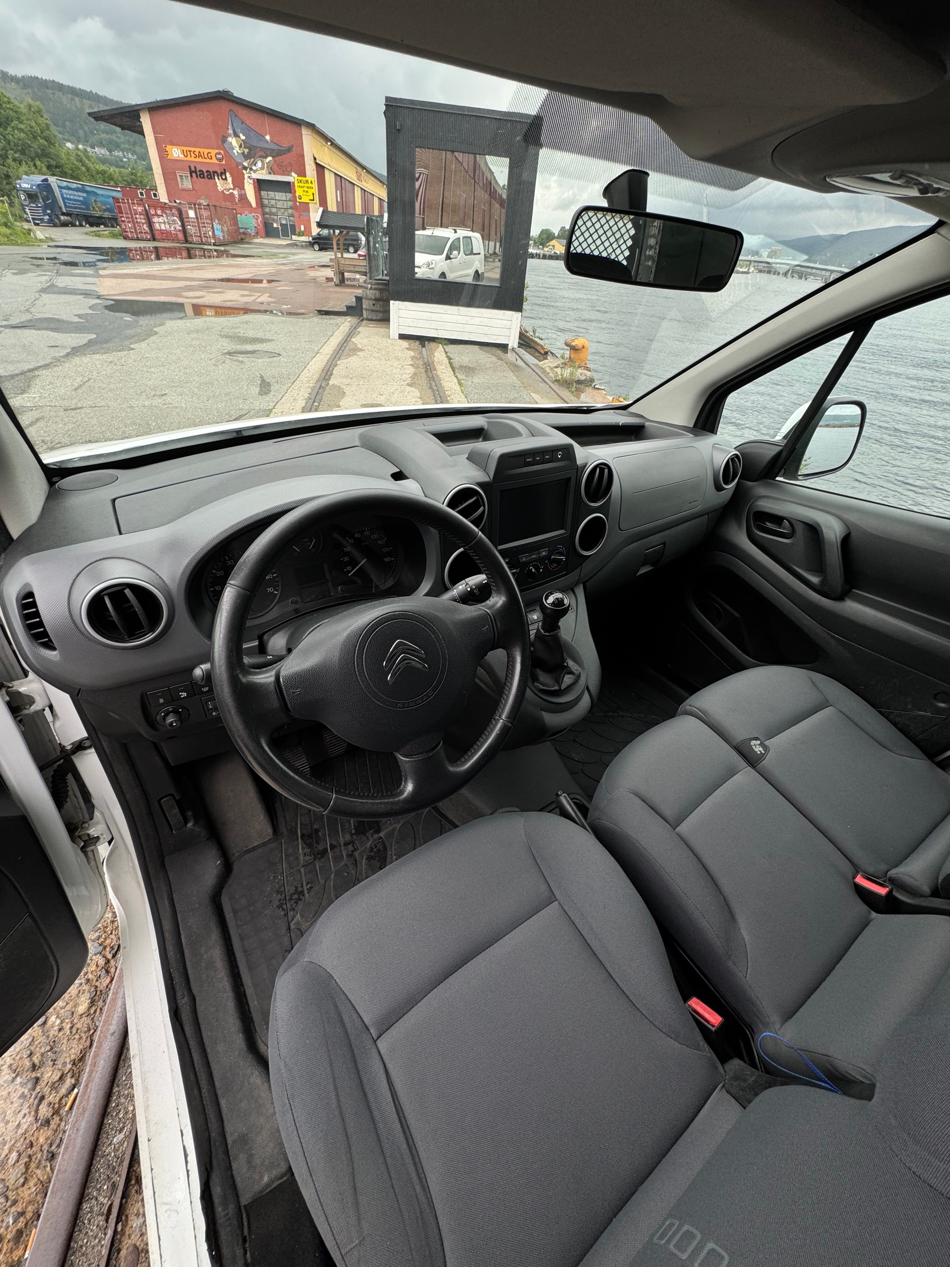 Citroen Berlingo med Bluetooth audio