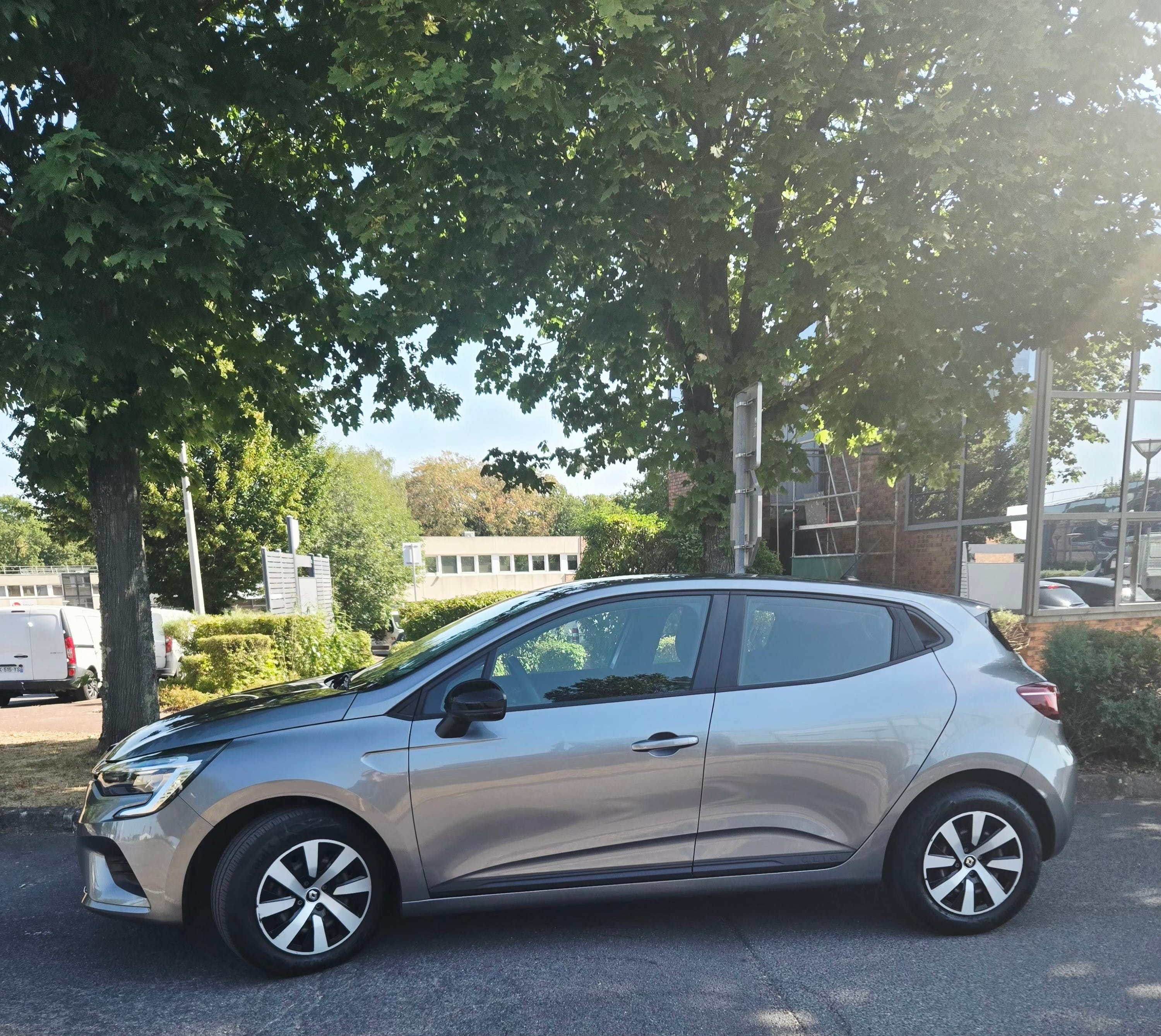 Renault Clio avec Climatisation