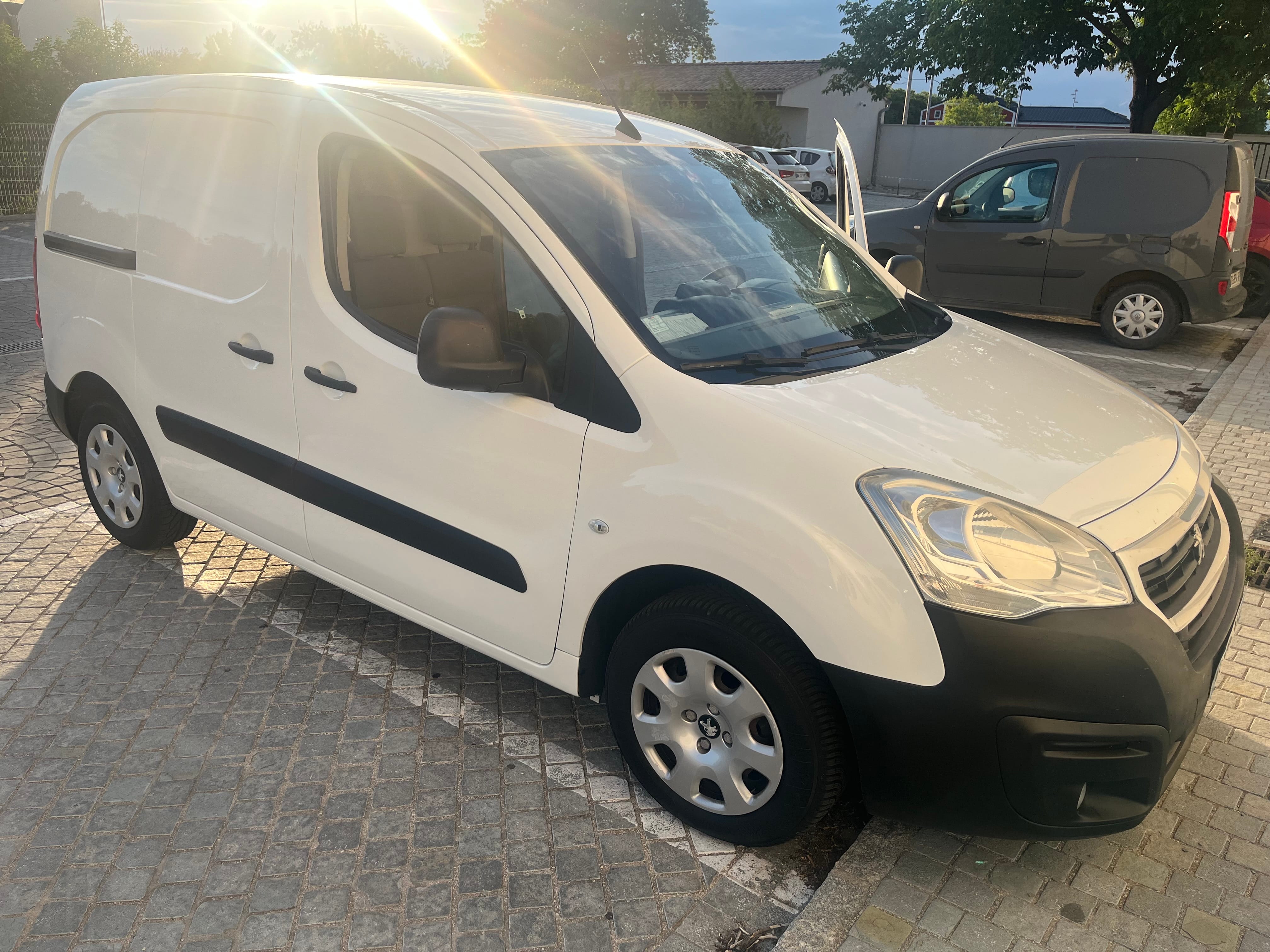 Peugeot Partner avec Climatisation