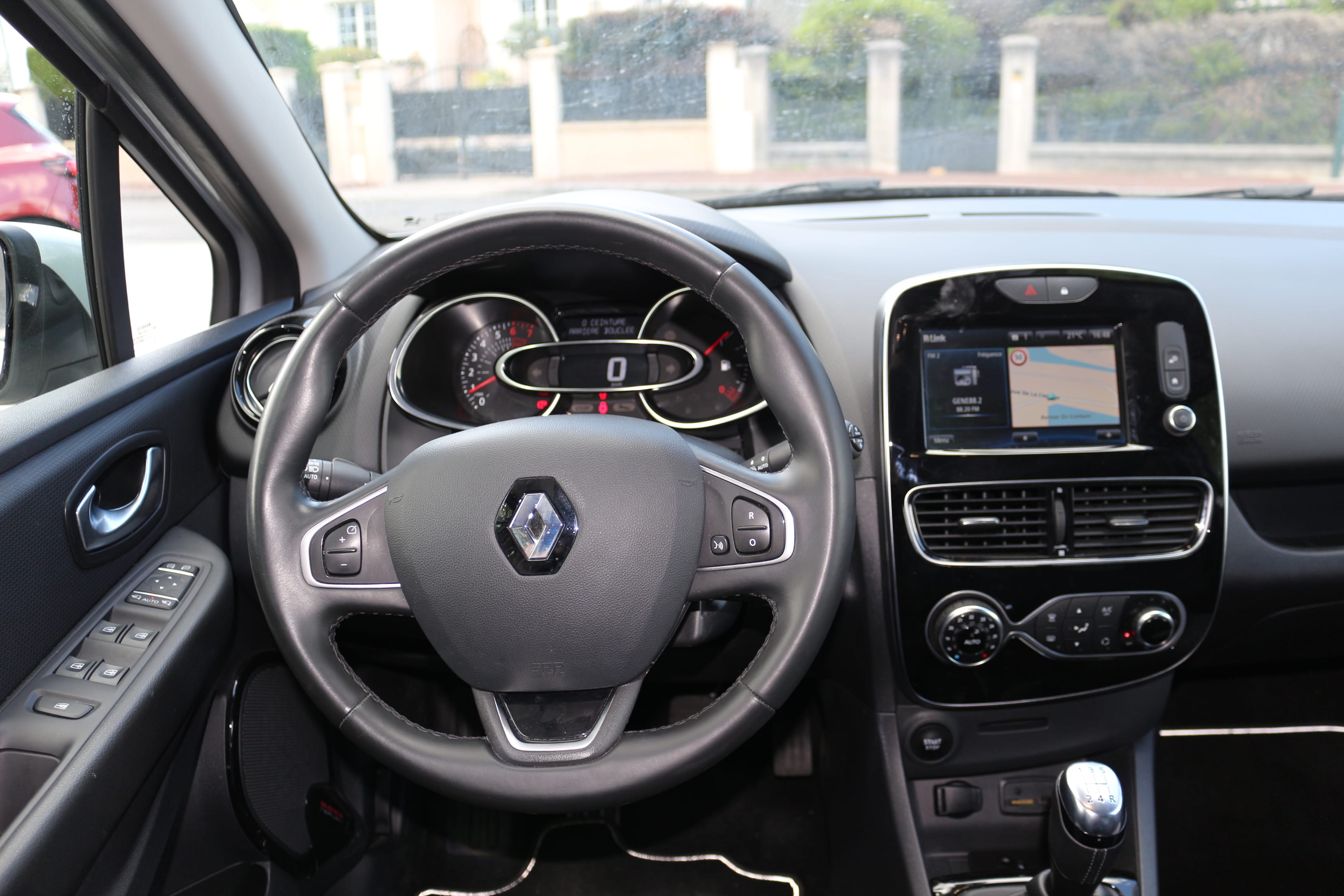 Renault Clio FF-910-RK avec Régulateur de vitesse