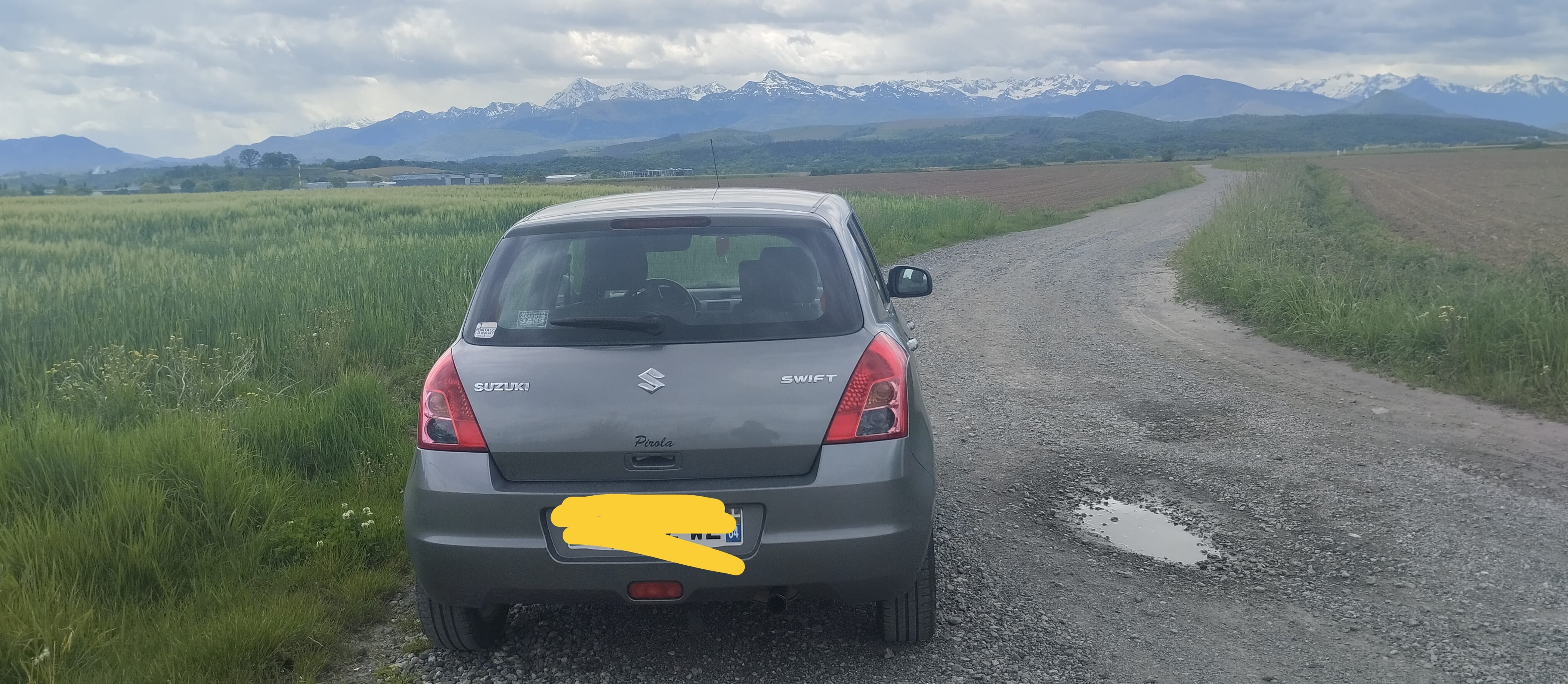 Suzuki Swift avec Pneus neige