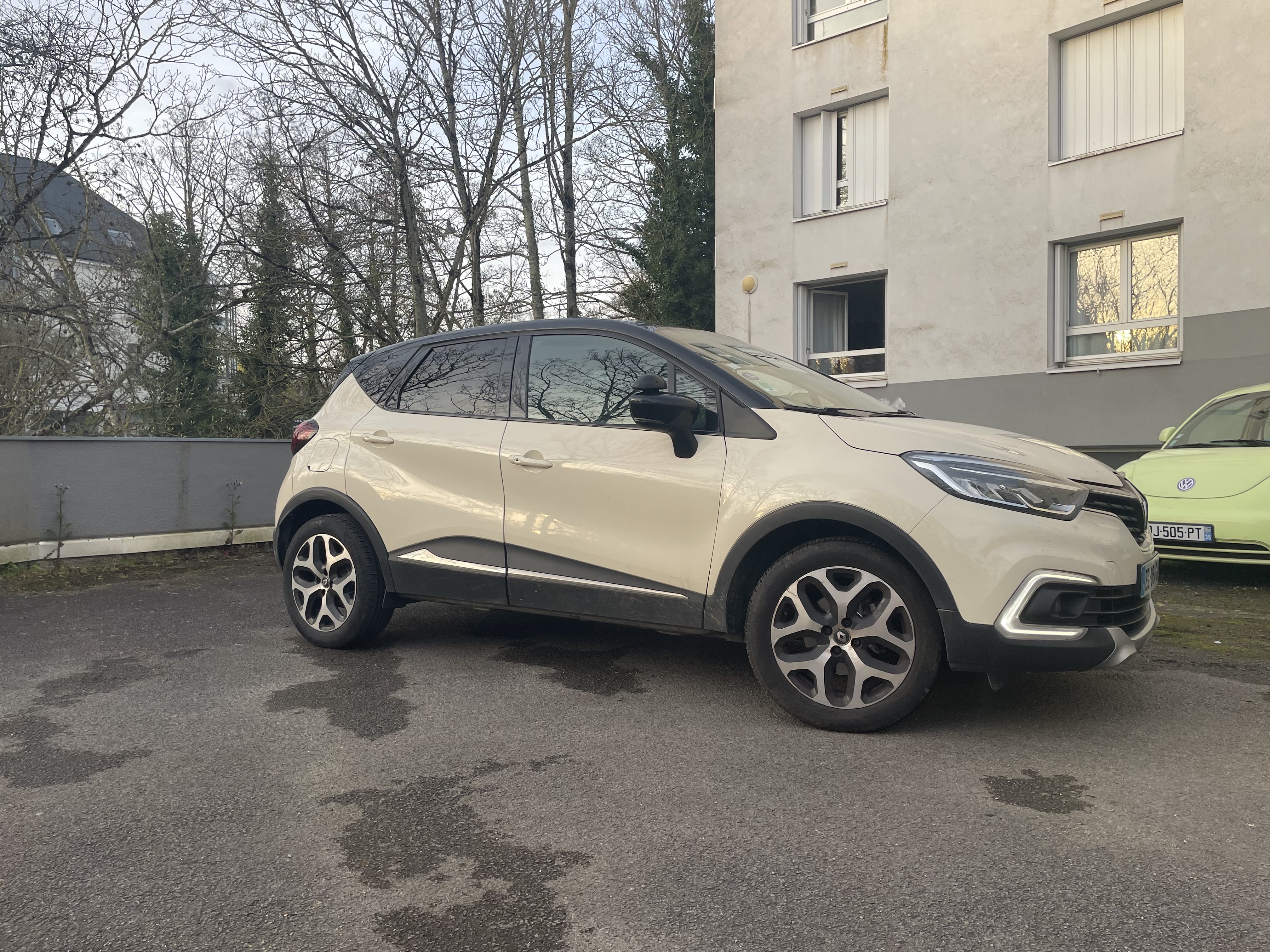 Renault Captur with Air conditioning