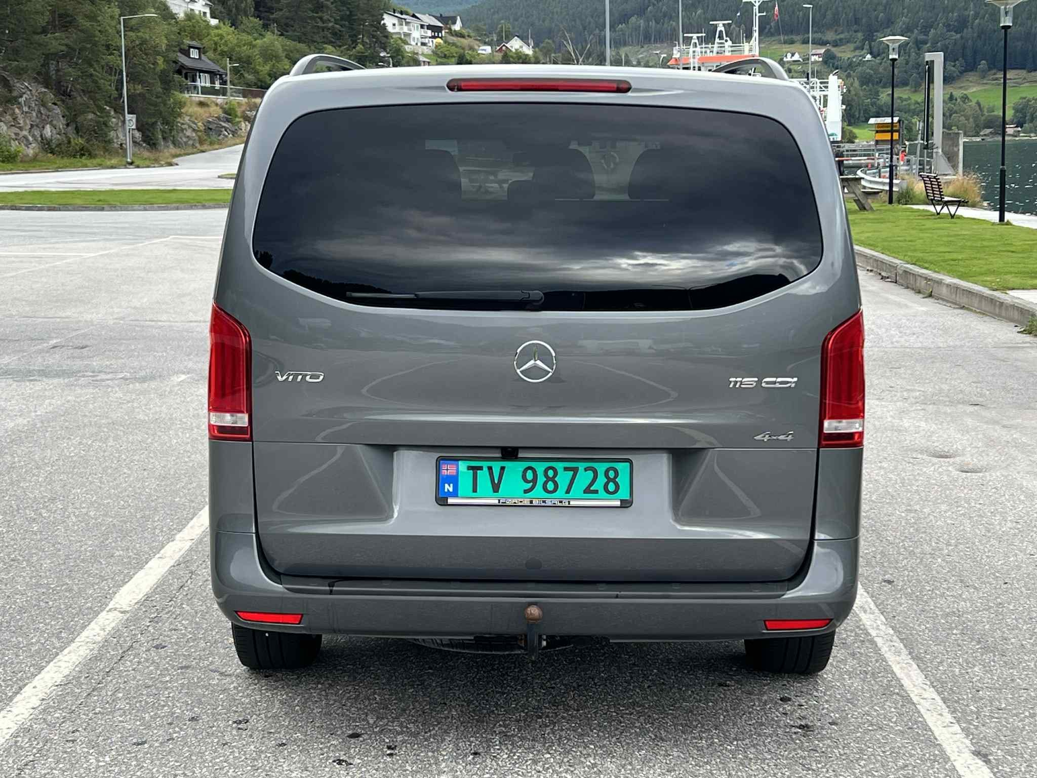 Mercedes-Benz Vito 4MATIC Varebil med GPS