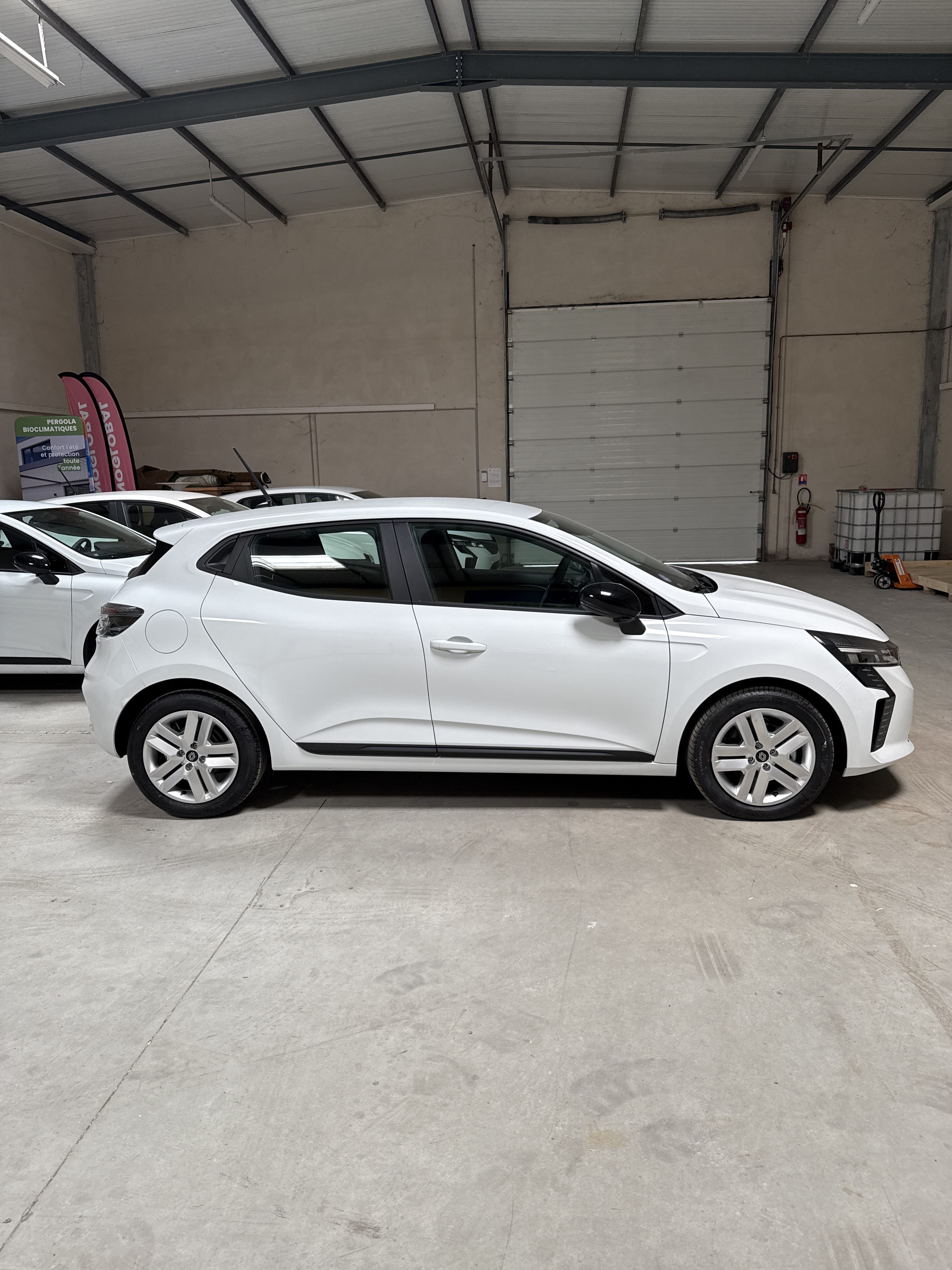 Renault Clio E-tech avec Climatisation