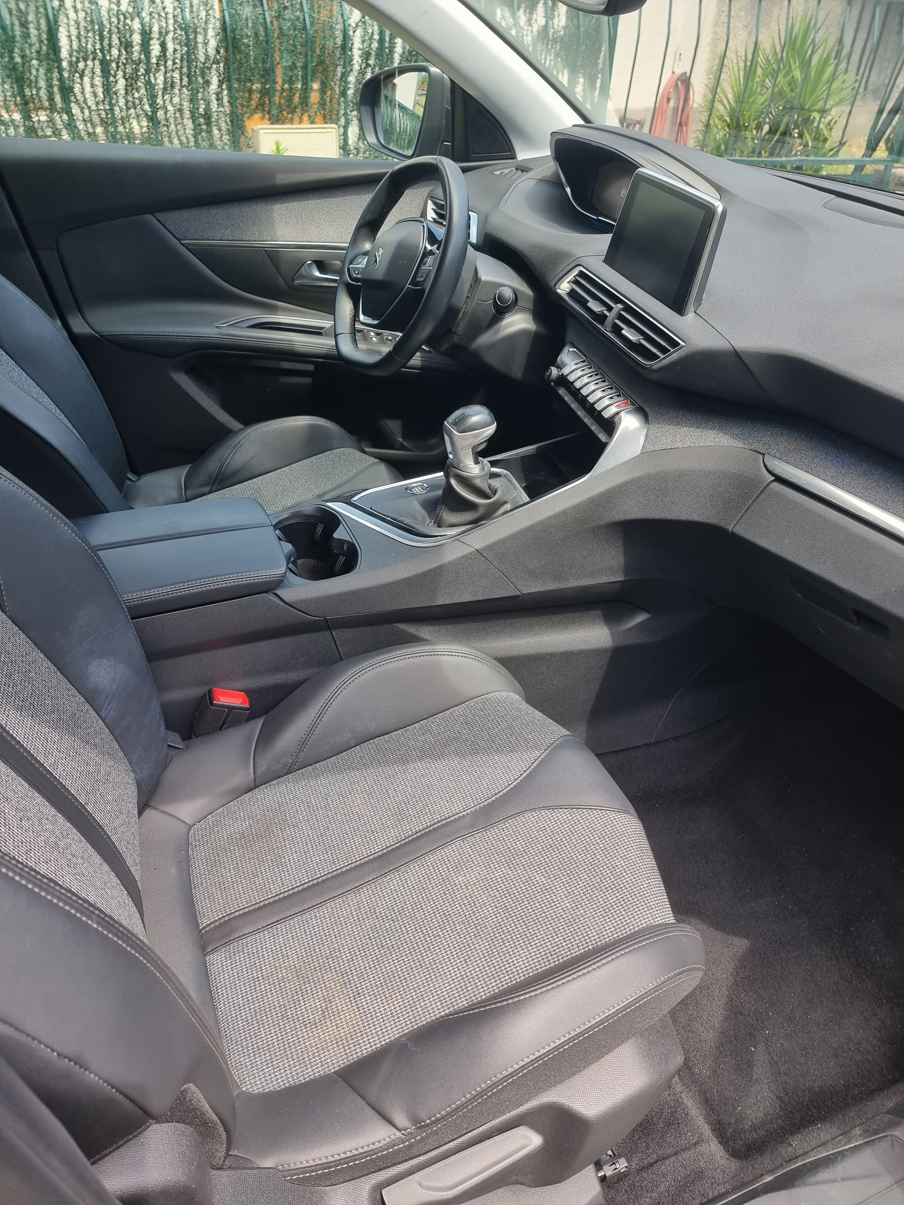 Peugeot 5008 avec Android Auto