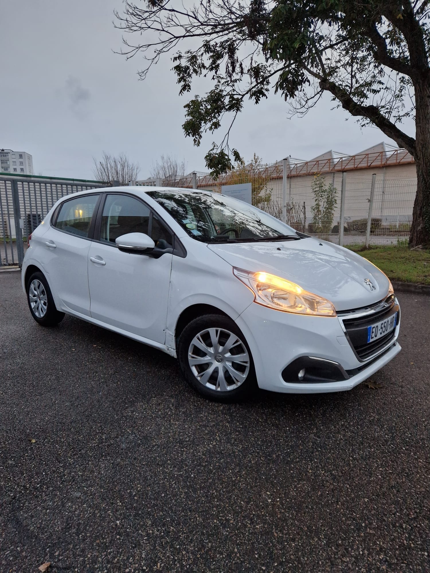 Peugeot 208 avec Climatisation
