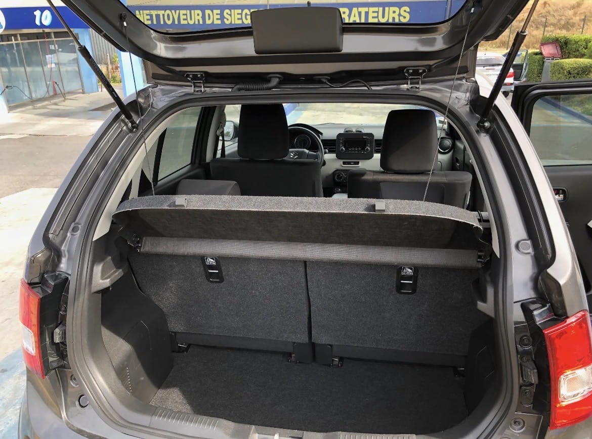 Suzuki Ignis avec Siège bébé