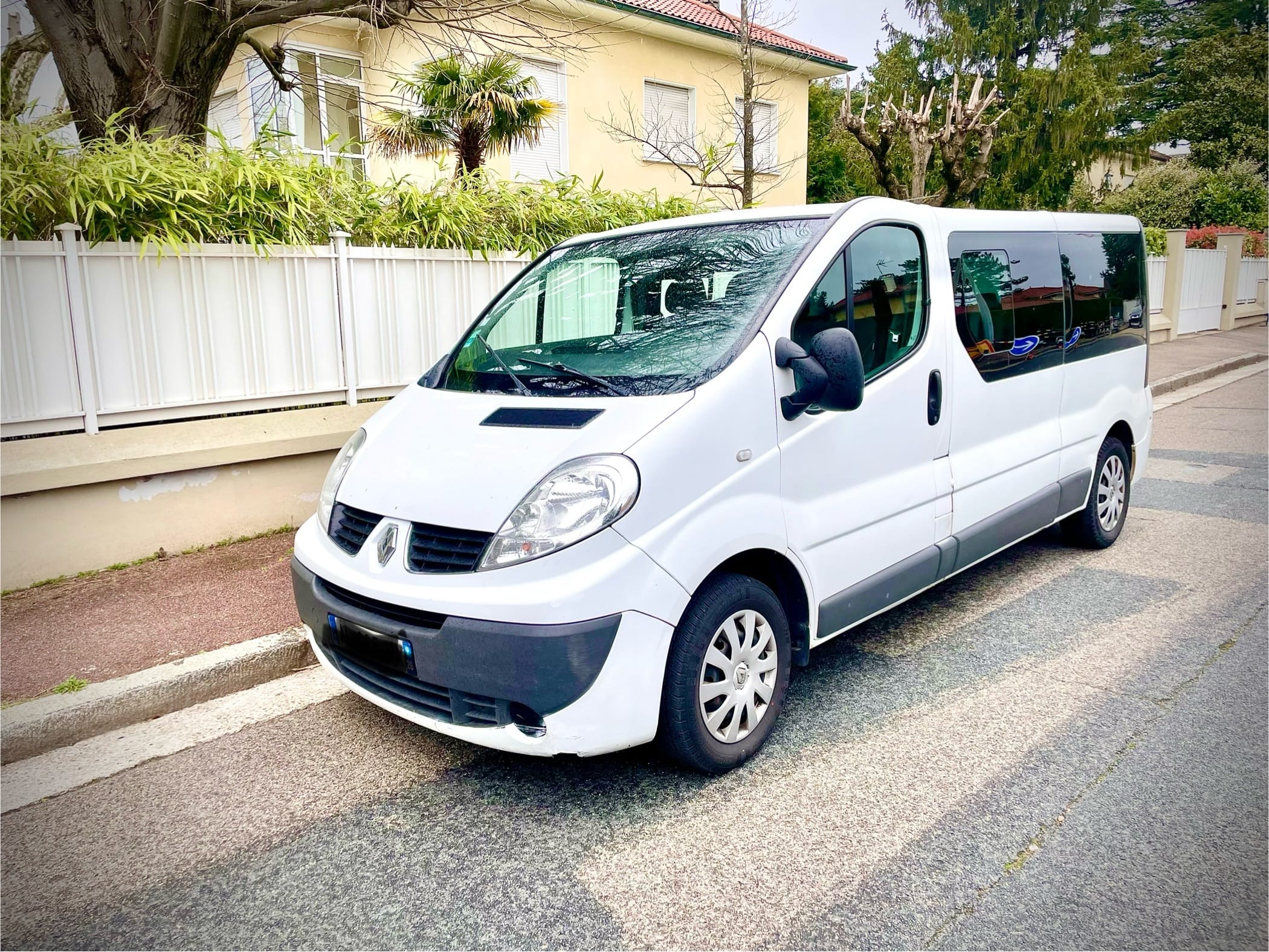 Renault Trafic Passenger, 2010, Diesel, 9 seats and above