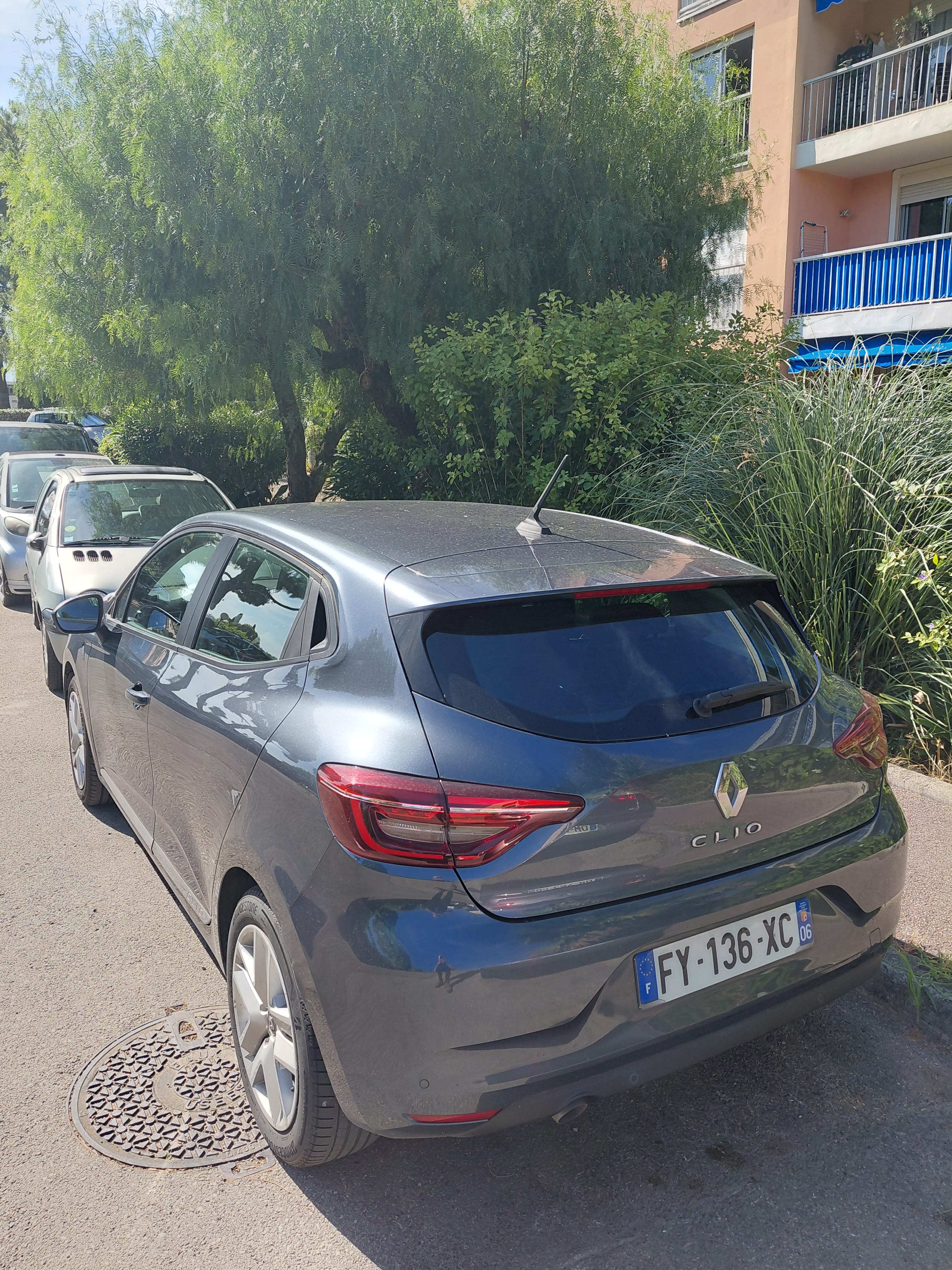 Renault Clio avec Siège bébé