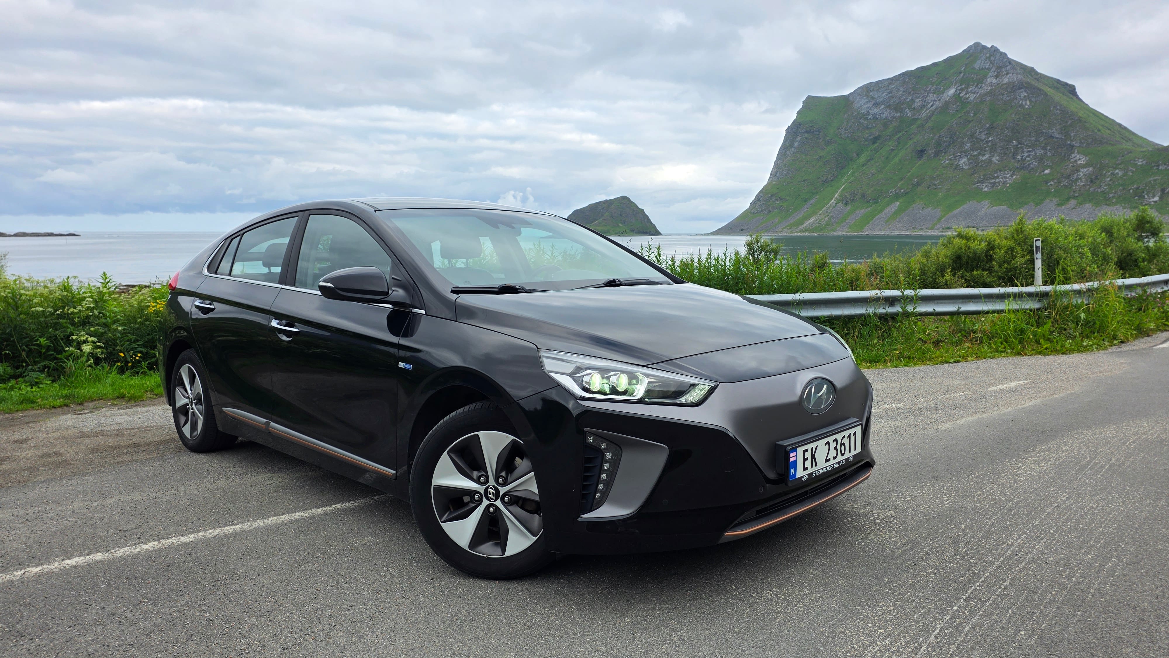 Hyundai Ioniq with Bluetooth audio