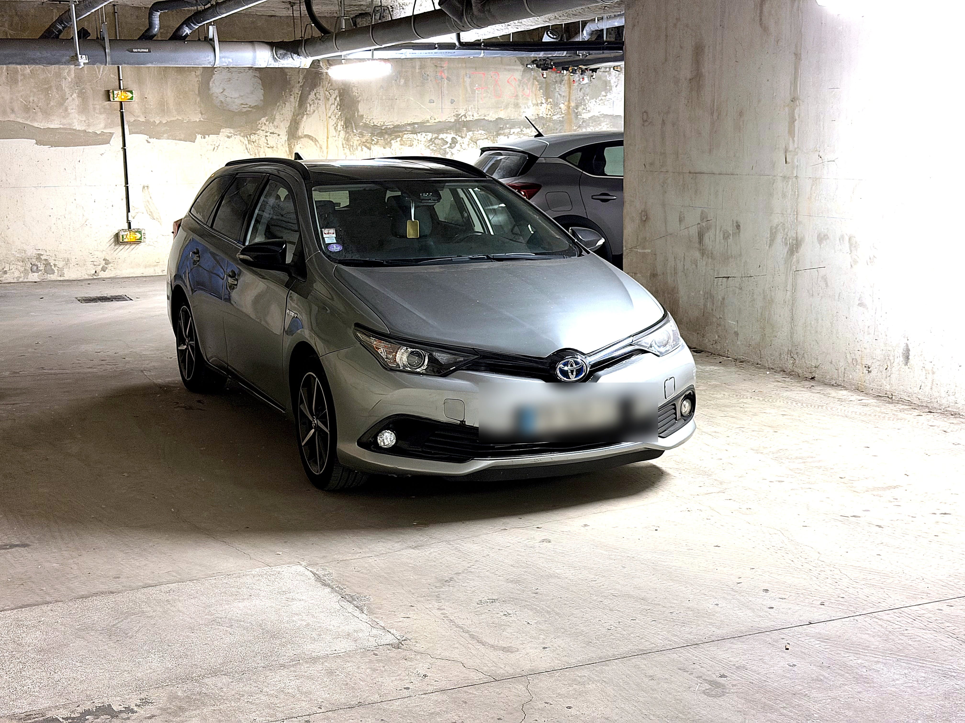 Toyota Auris Break avec Climatisation