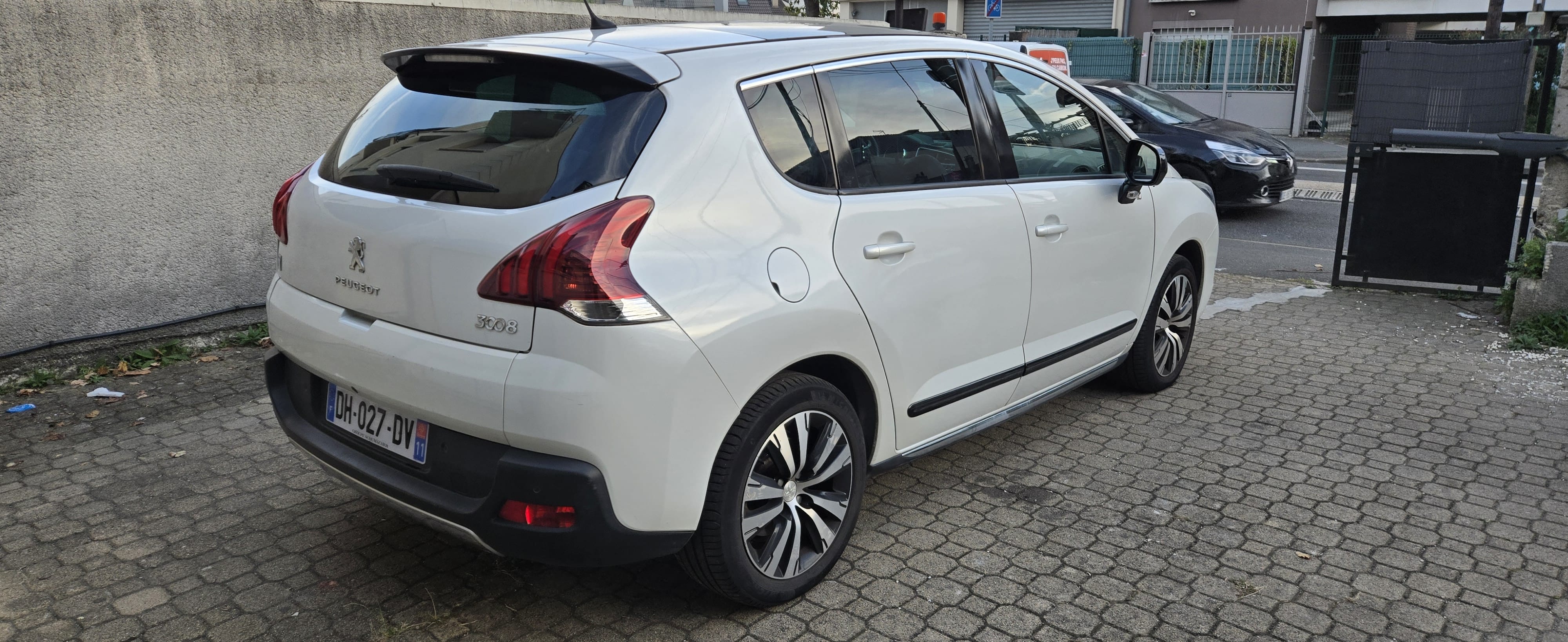Peugeot 3008 avec GPS
