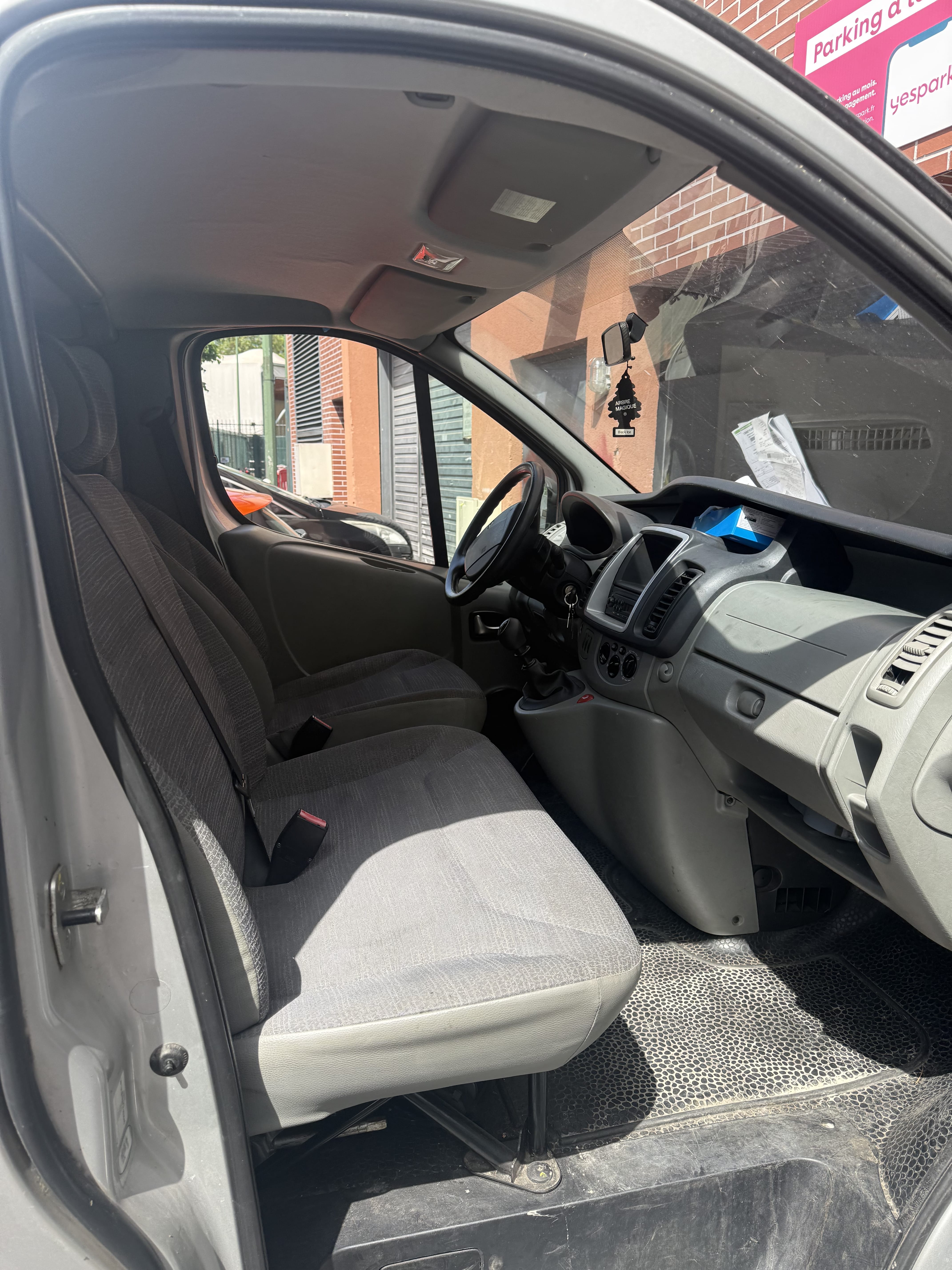 Renault Trafic Passenger 9 places avec Climatisation