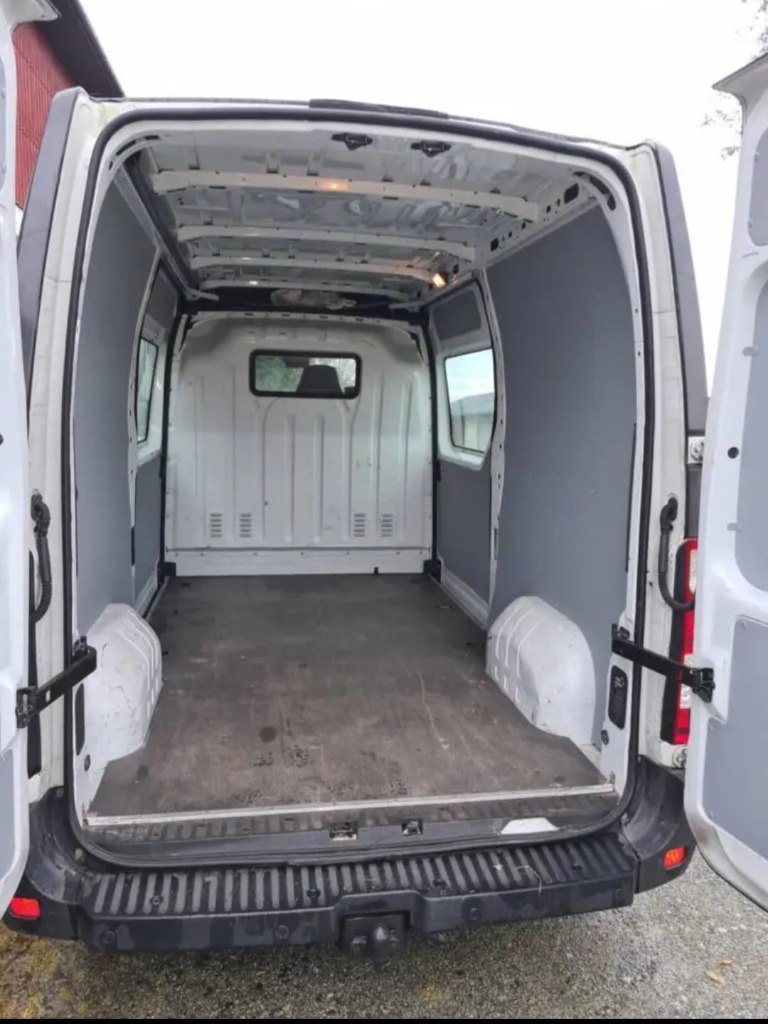 Opel Movano 2.3 150hk med Bluetooth audio