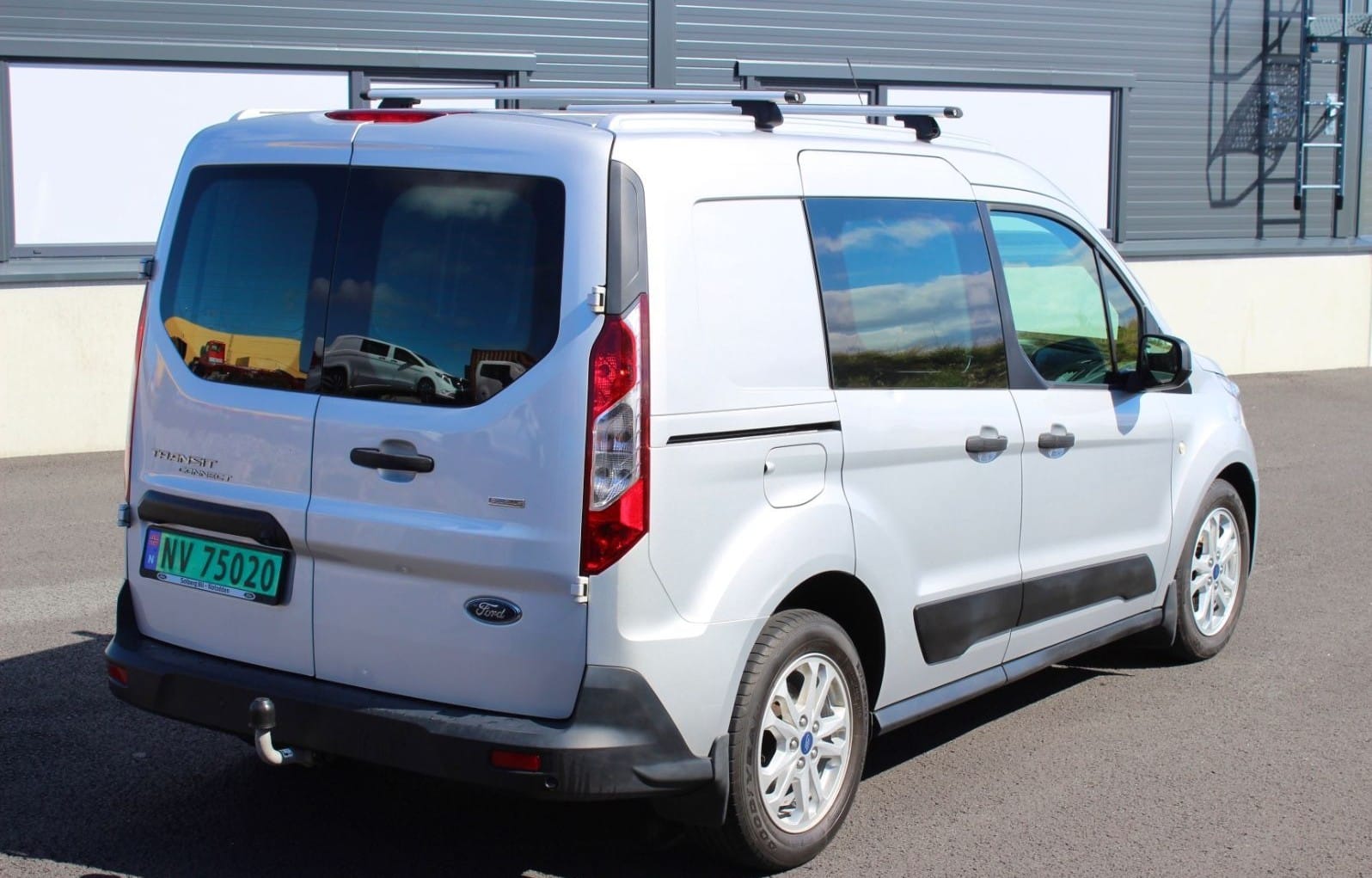 Ford Transit Connect med Ryggekamera