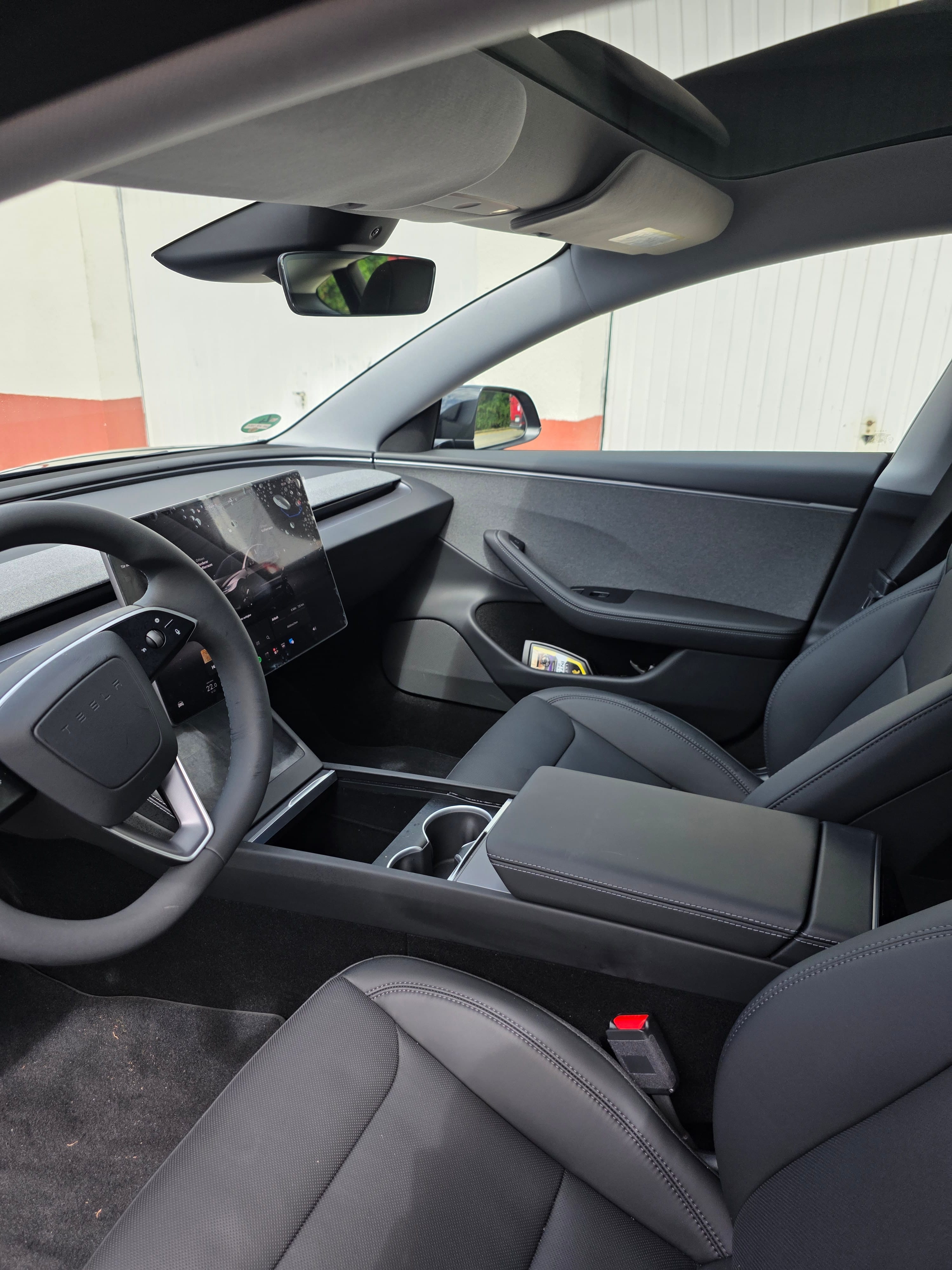 Tesla Model 3 Long Range mit Rückfahrkamera