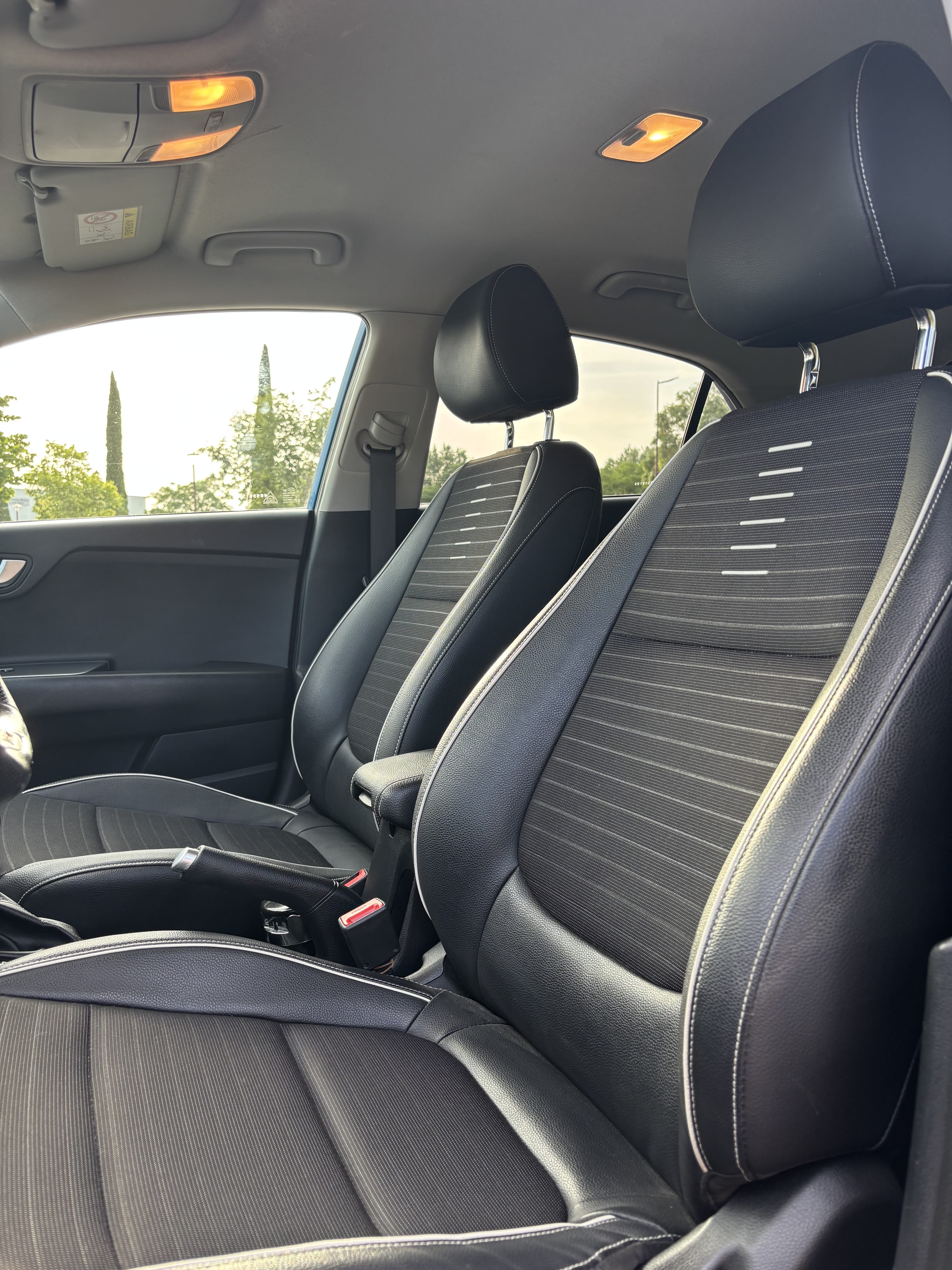 Kia Rio avec Dashcam