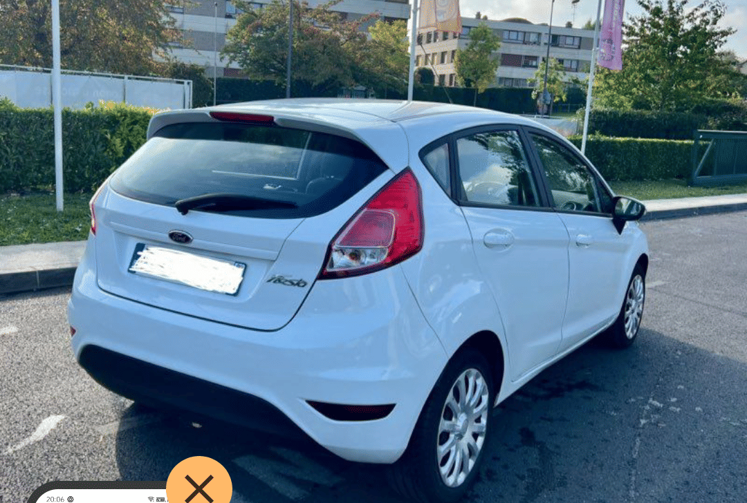 Ford Fiesta avec Climatisation