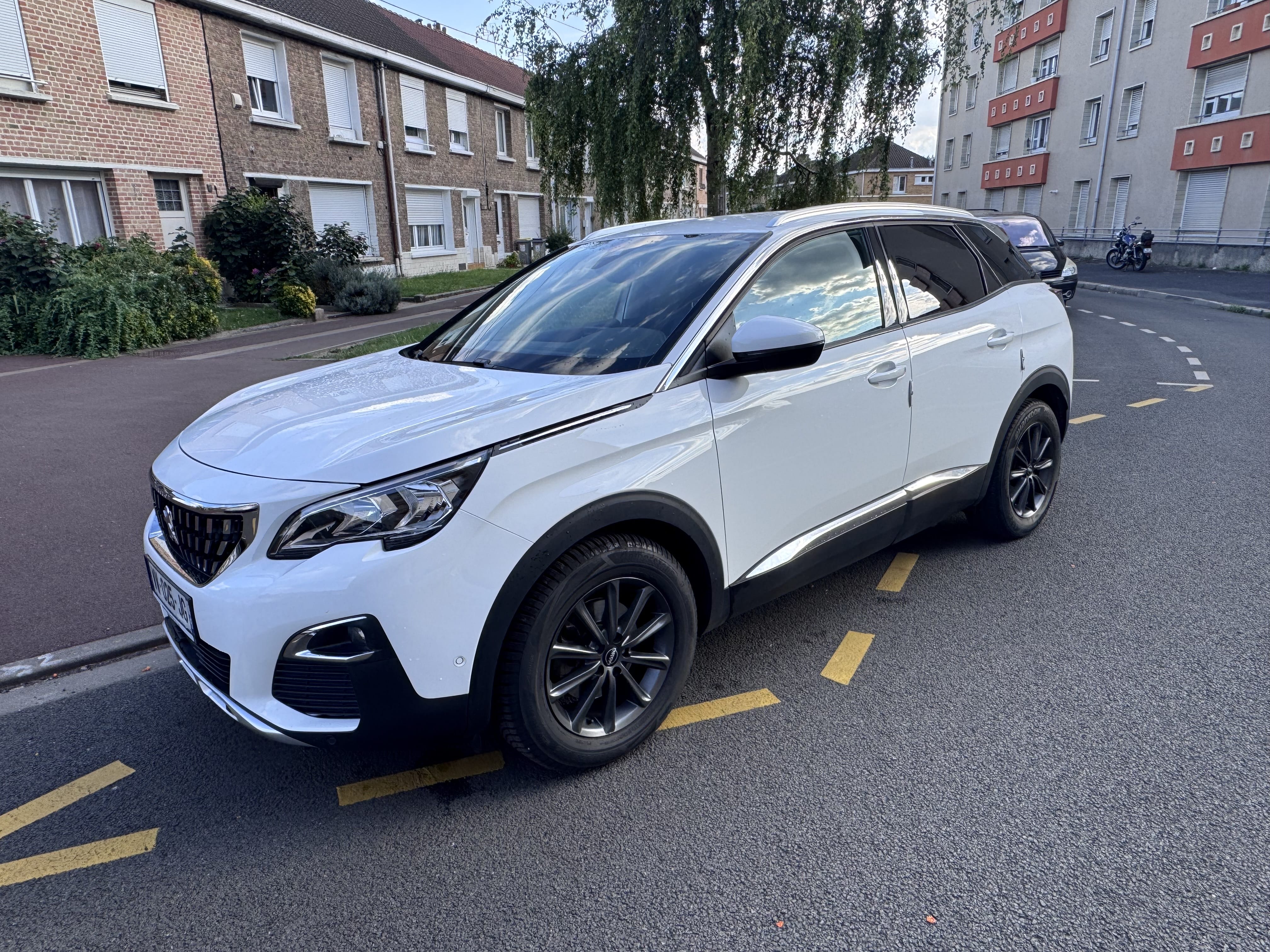 Peugeot 3008 avec Dashcam