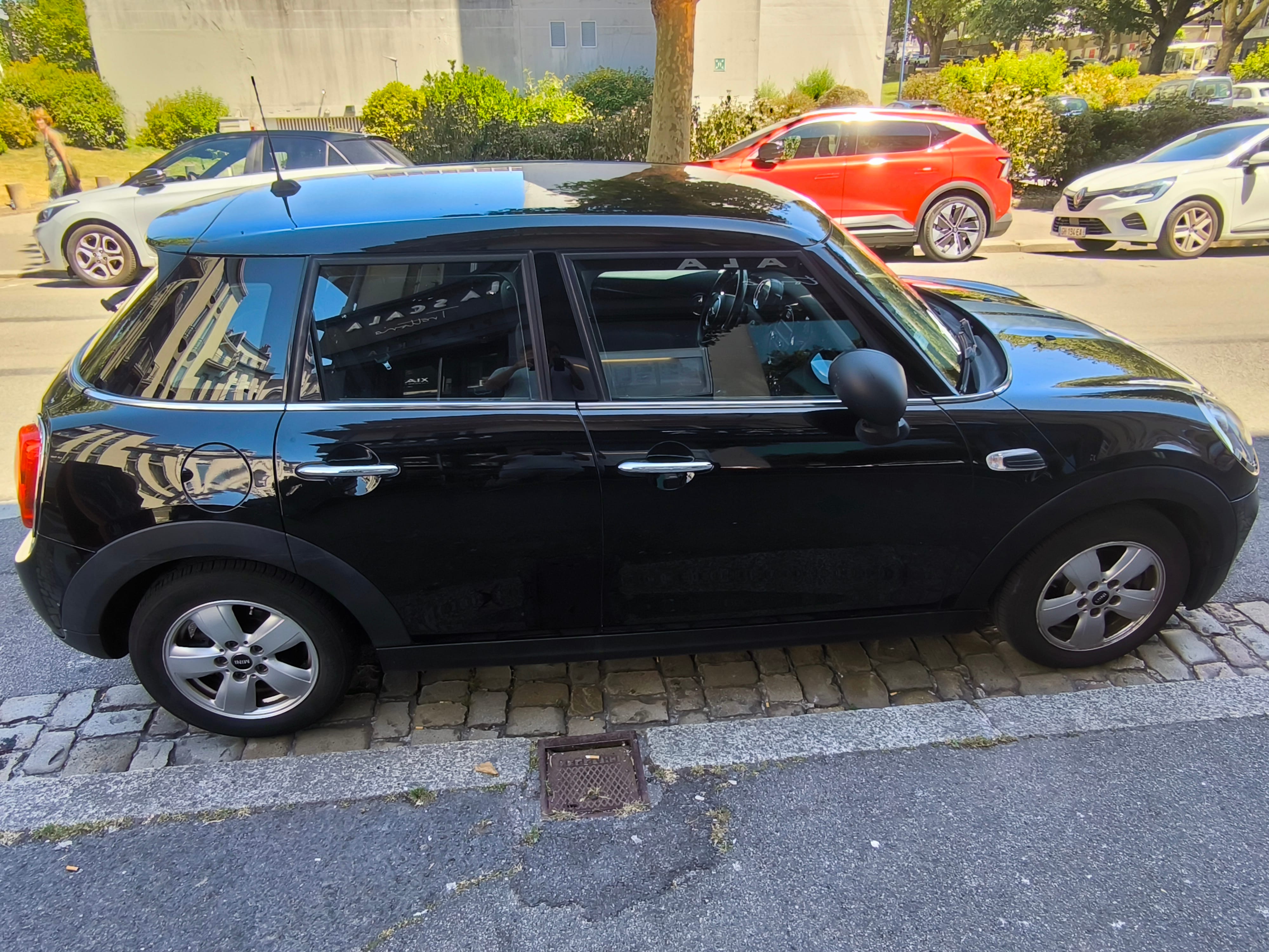 Mini One 5 Portes 1,5 essence avec Climatisation