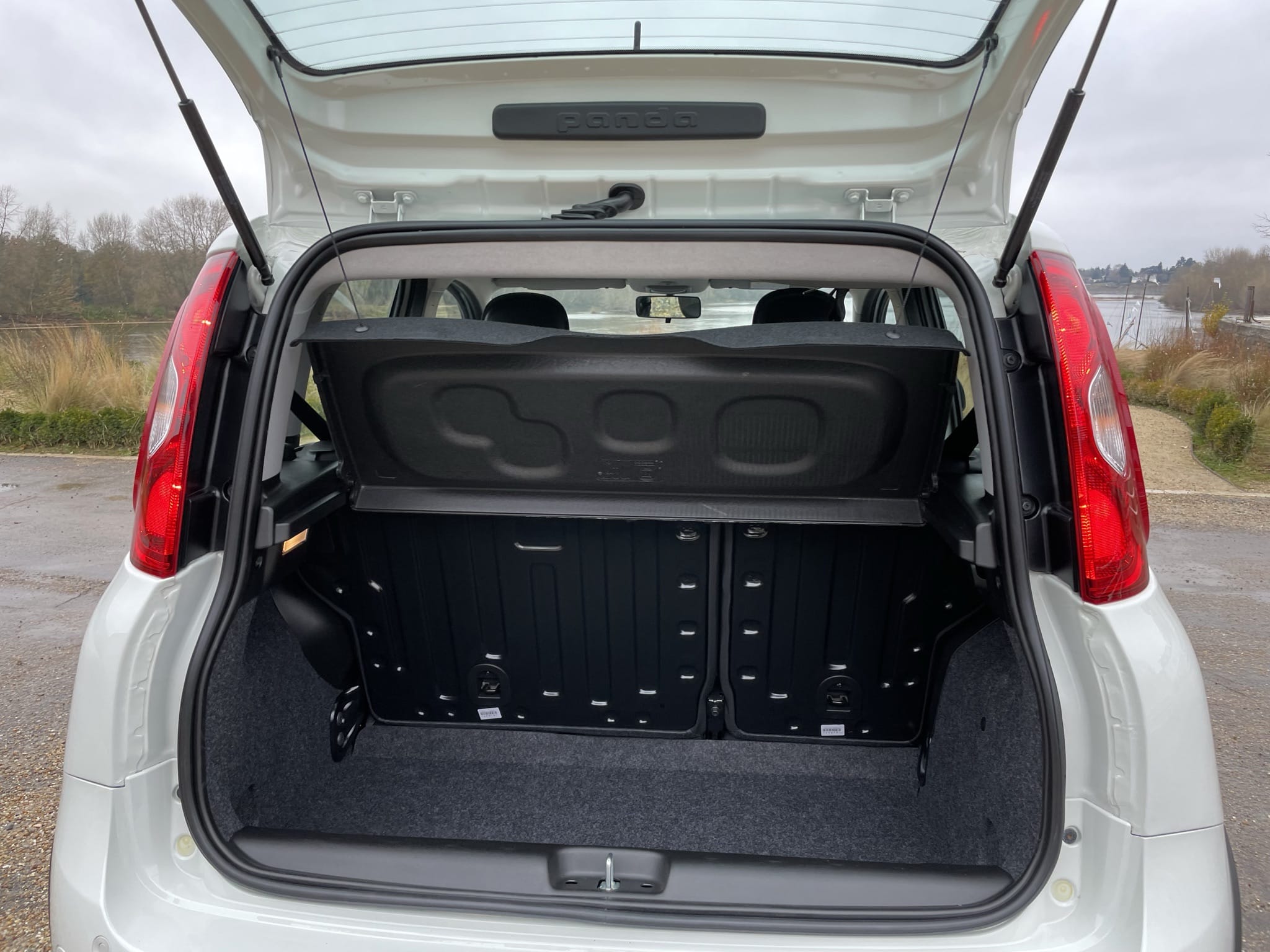 Fiat Panda Hybride 5 portes 5 places avec Android Auto