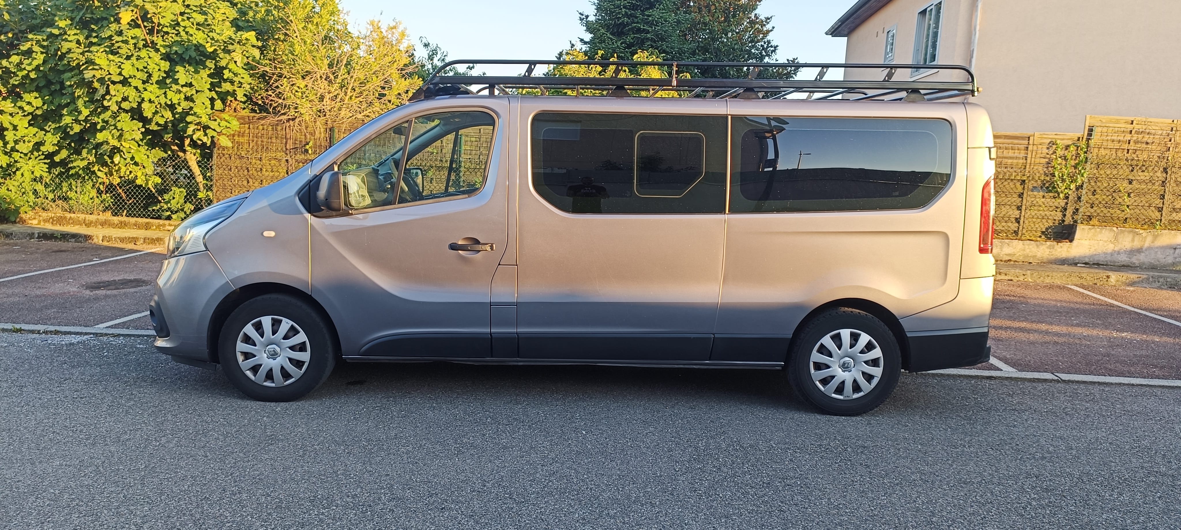 Renault Trafic Passenger avec Climatisation