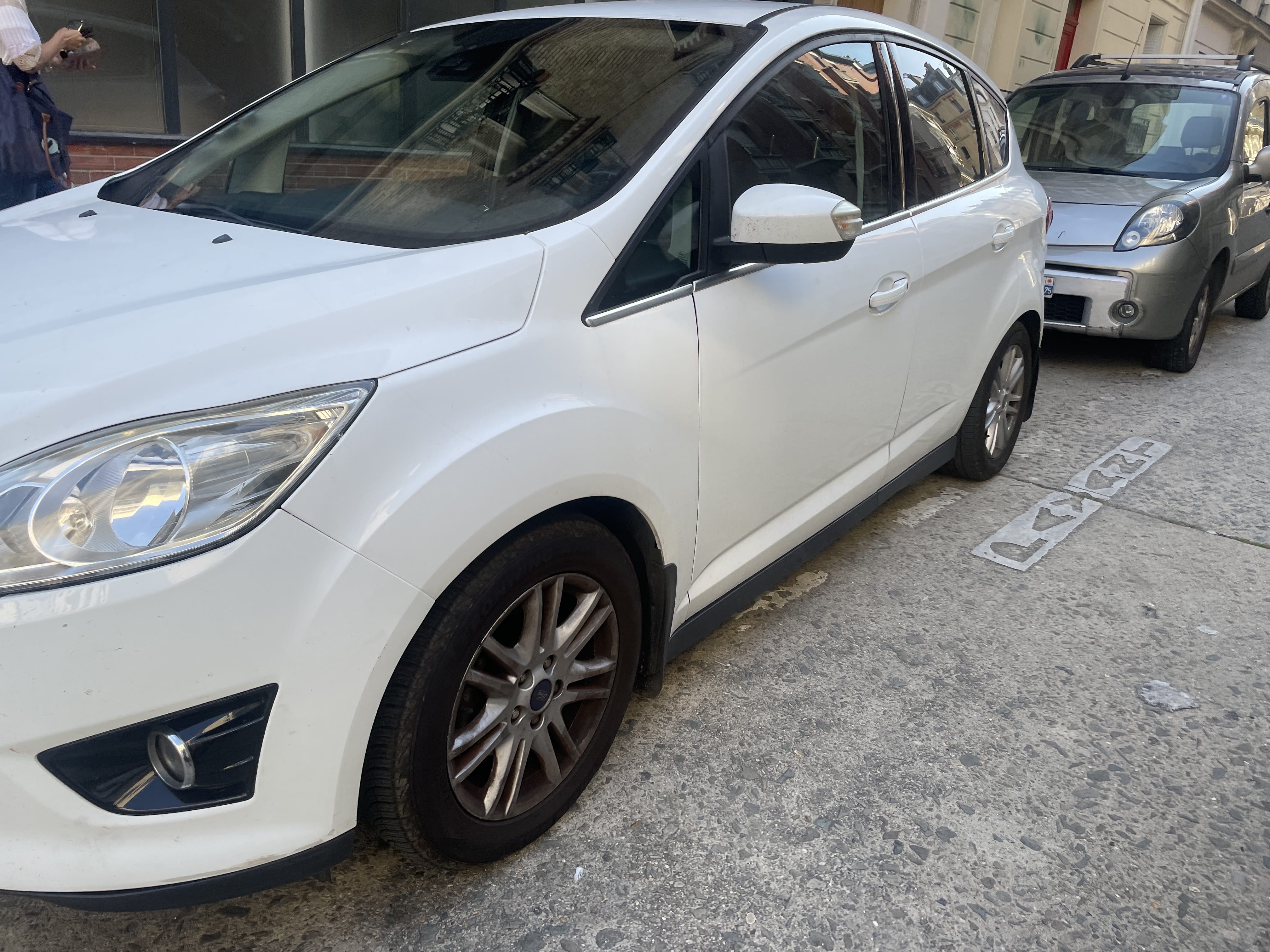 Ford C-Max avec Climatisation