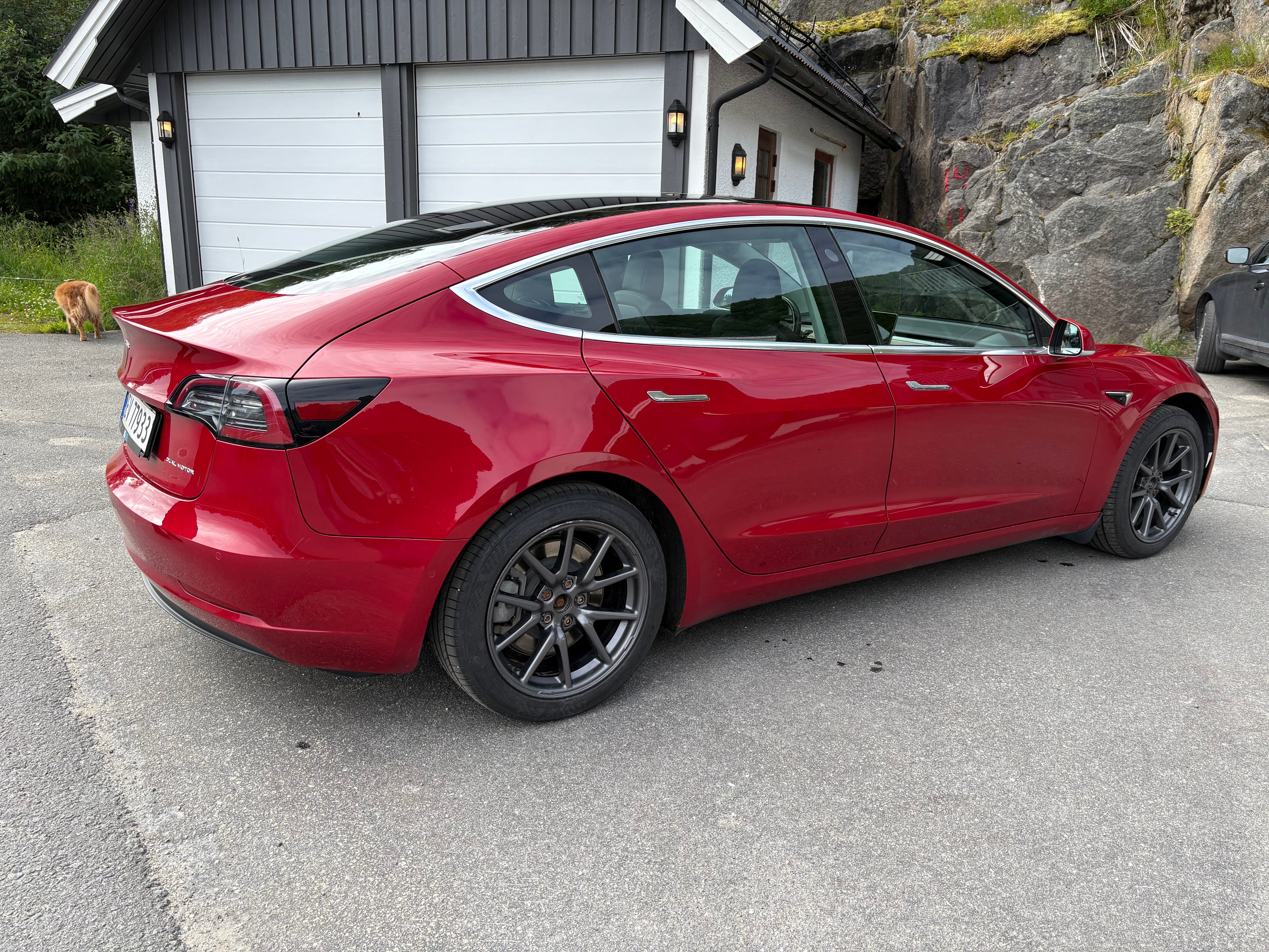 Tesla Model 3 Long Range with Apple CarPlay
