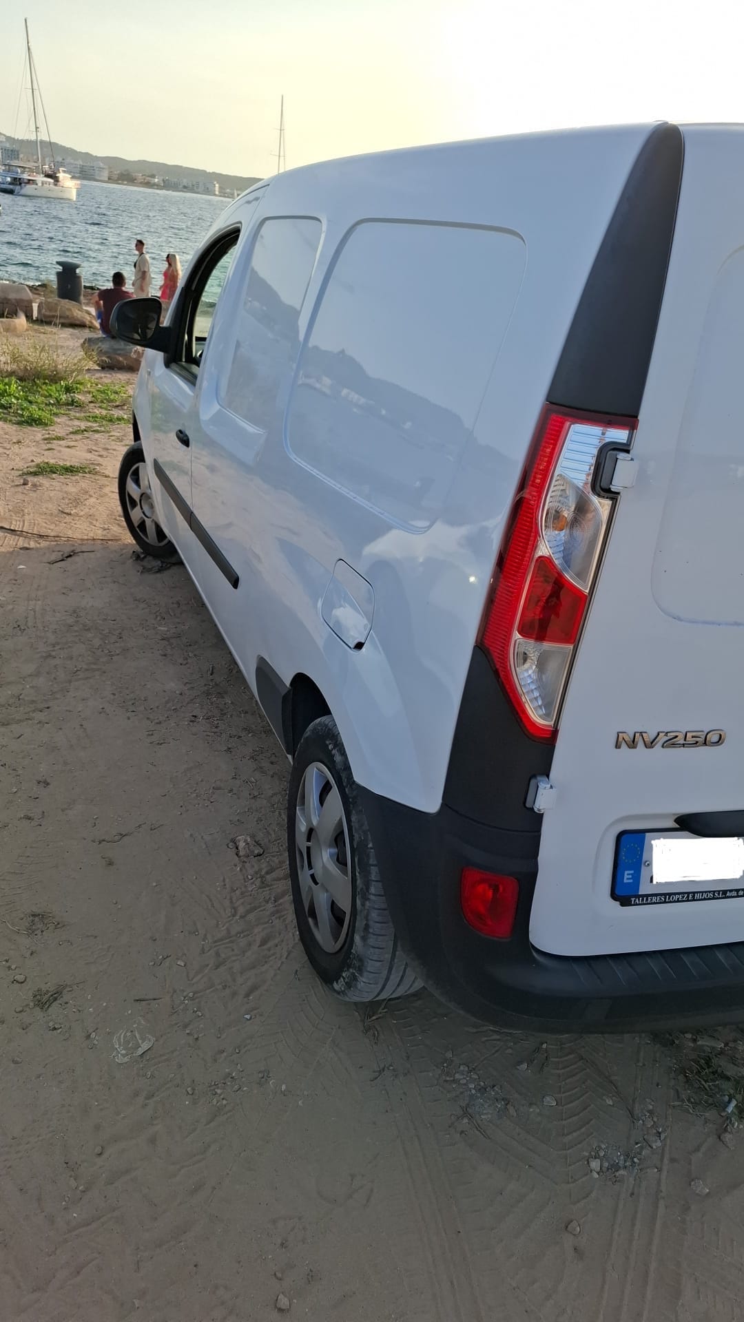 Nissan NV250 con Control de velocidad