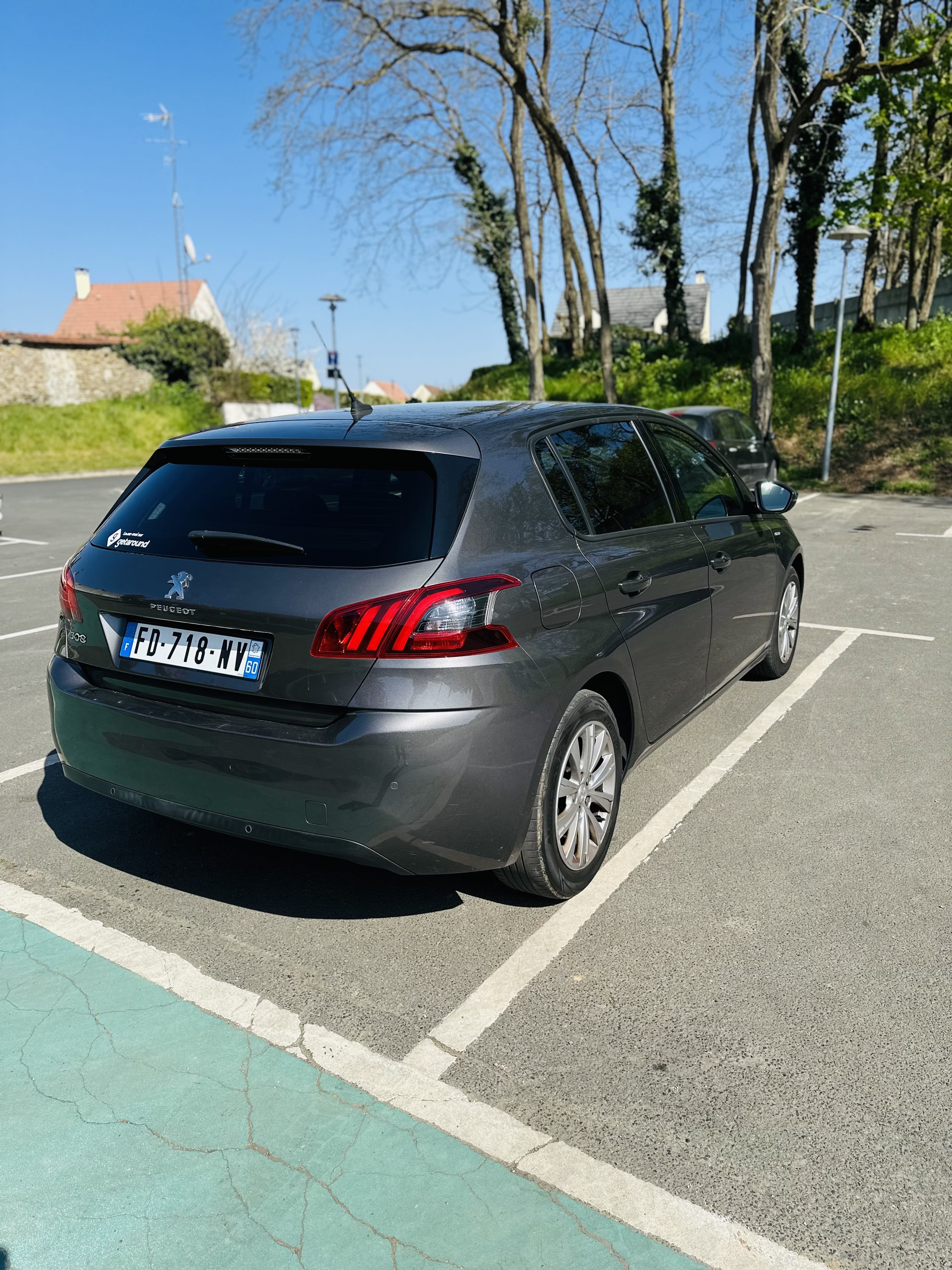 Peugeot 308 CarPlay et Android Auto avec Audio Bluetooth