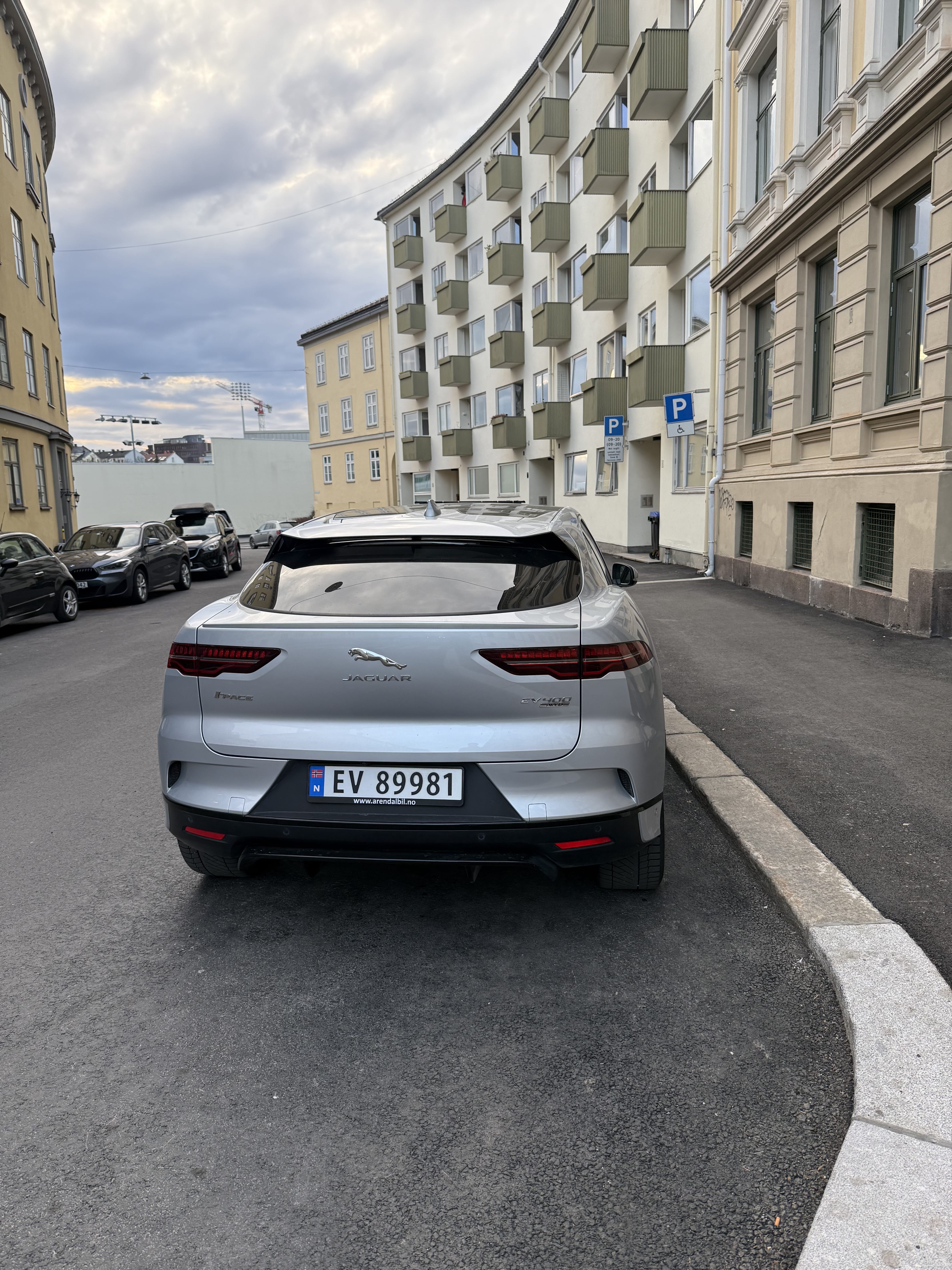 Jaguar I-pace with Backup camera