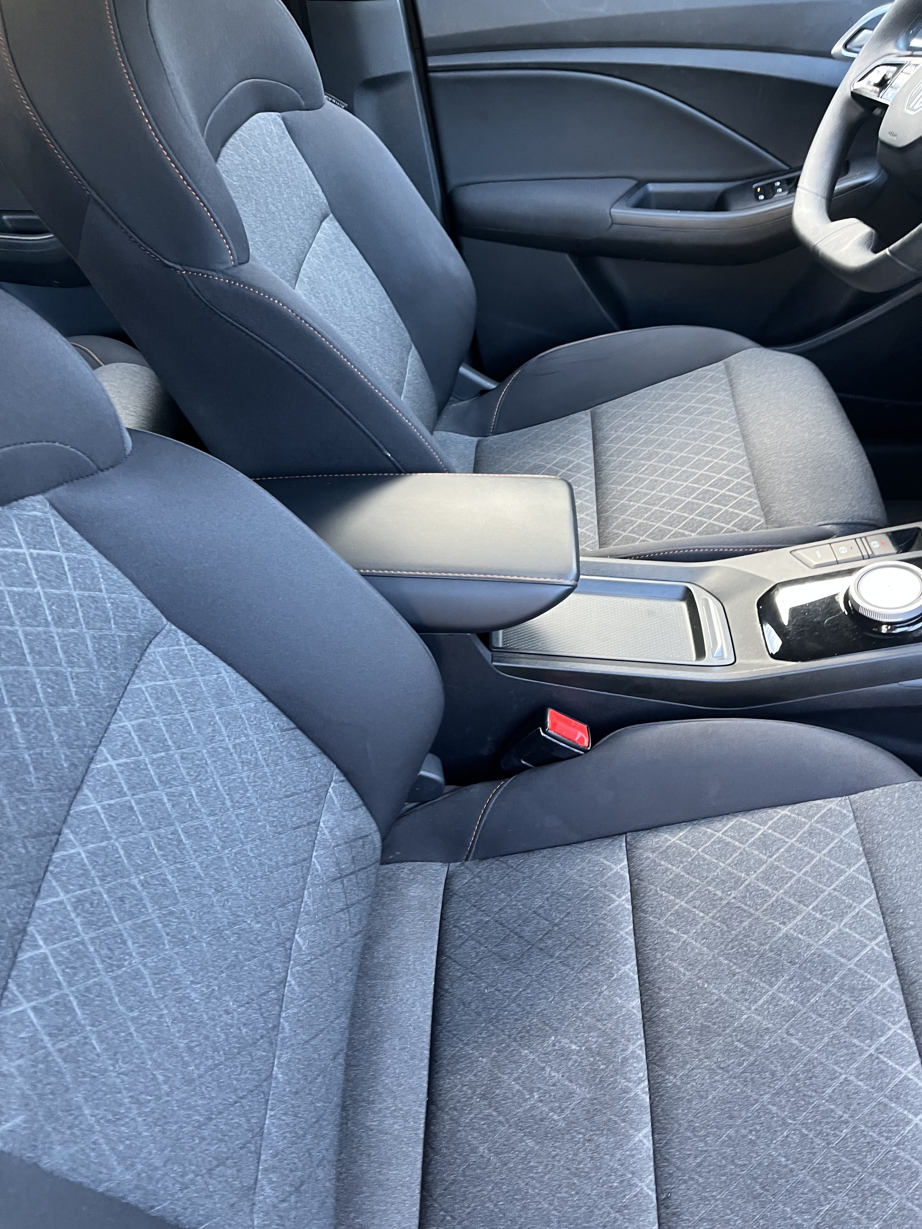 MG MG3 avec Audio Bluetooth