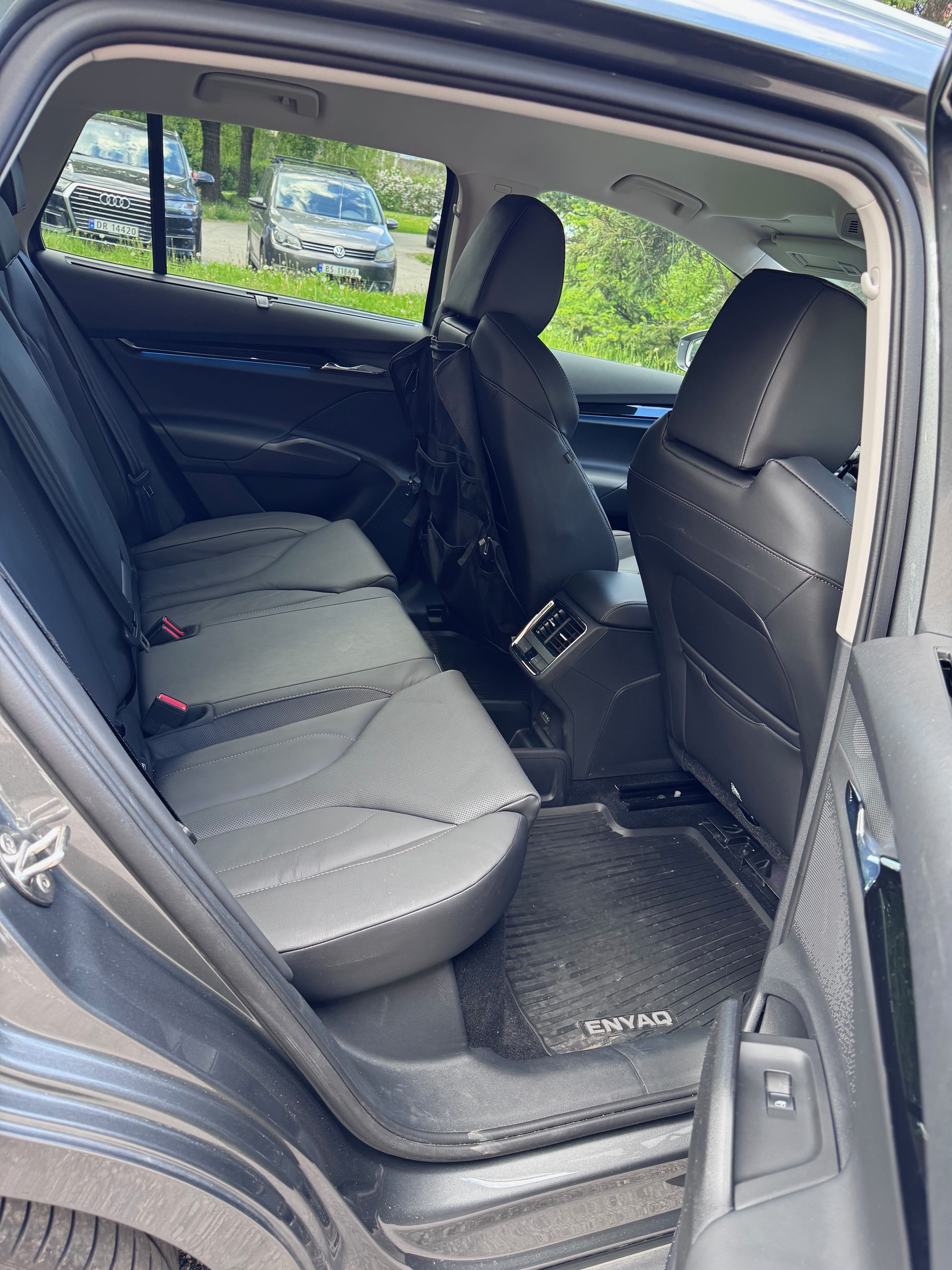 Skoda Enyaq 80x Quattro med Cruisekontroll