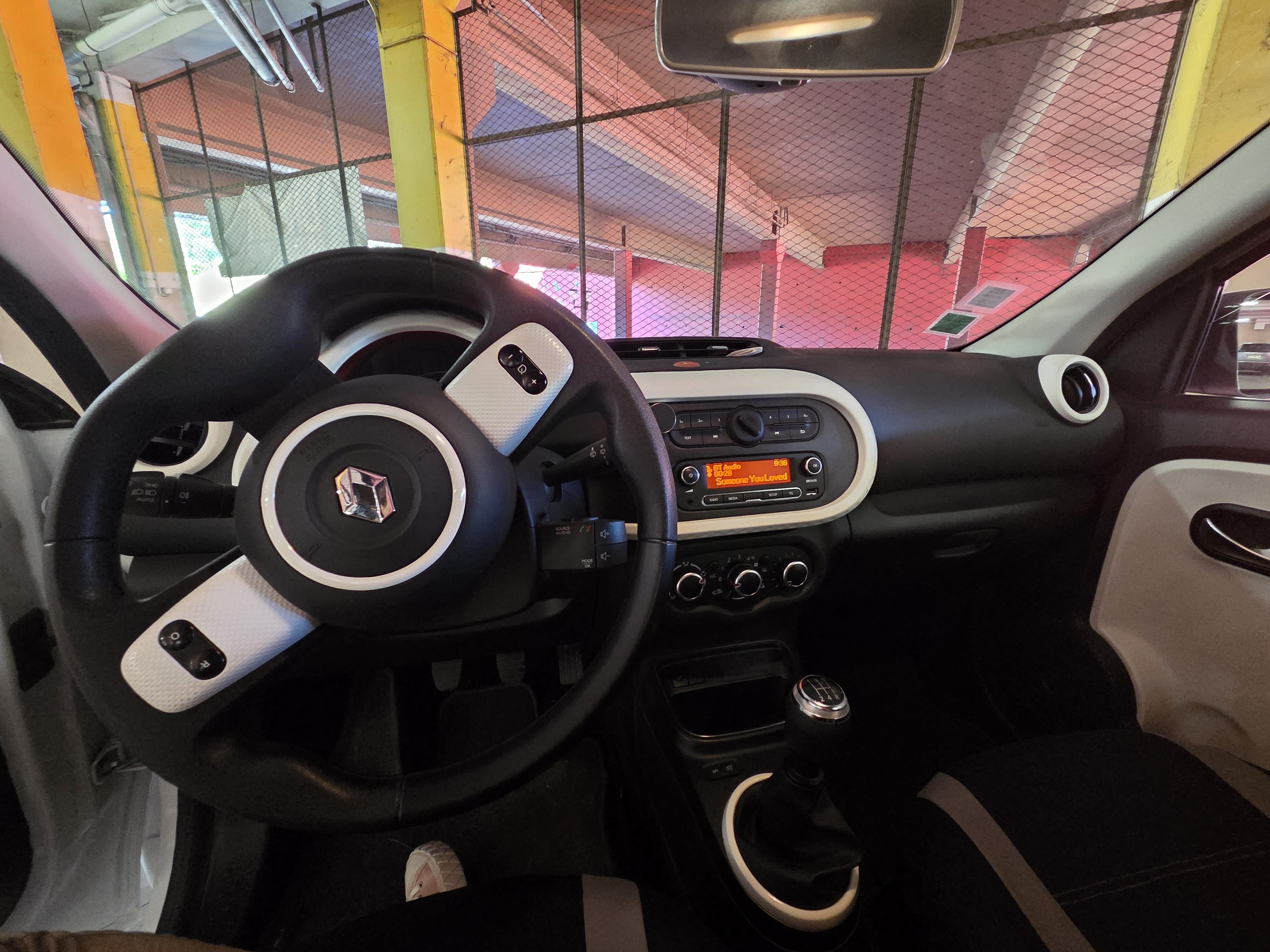 Renault Twingo III avec Audio Bluetooth
