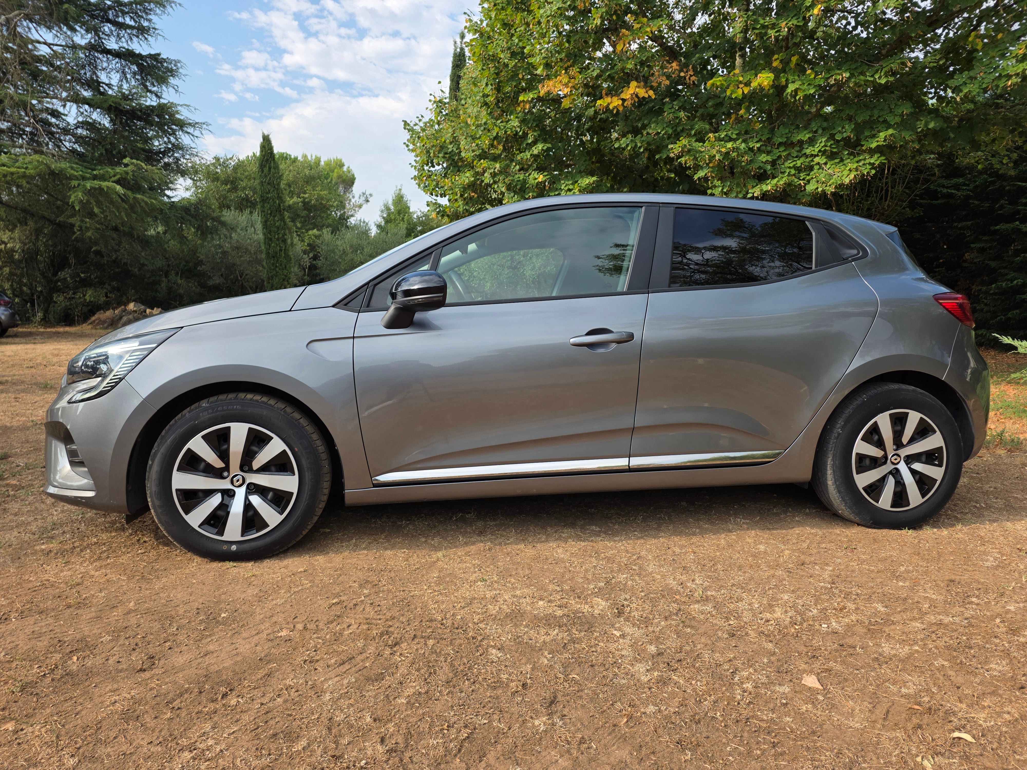 Renault Clio avec Climatisation