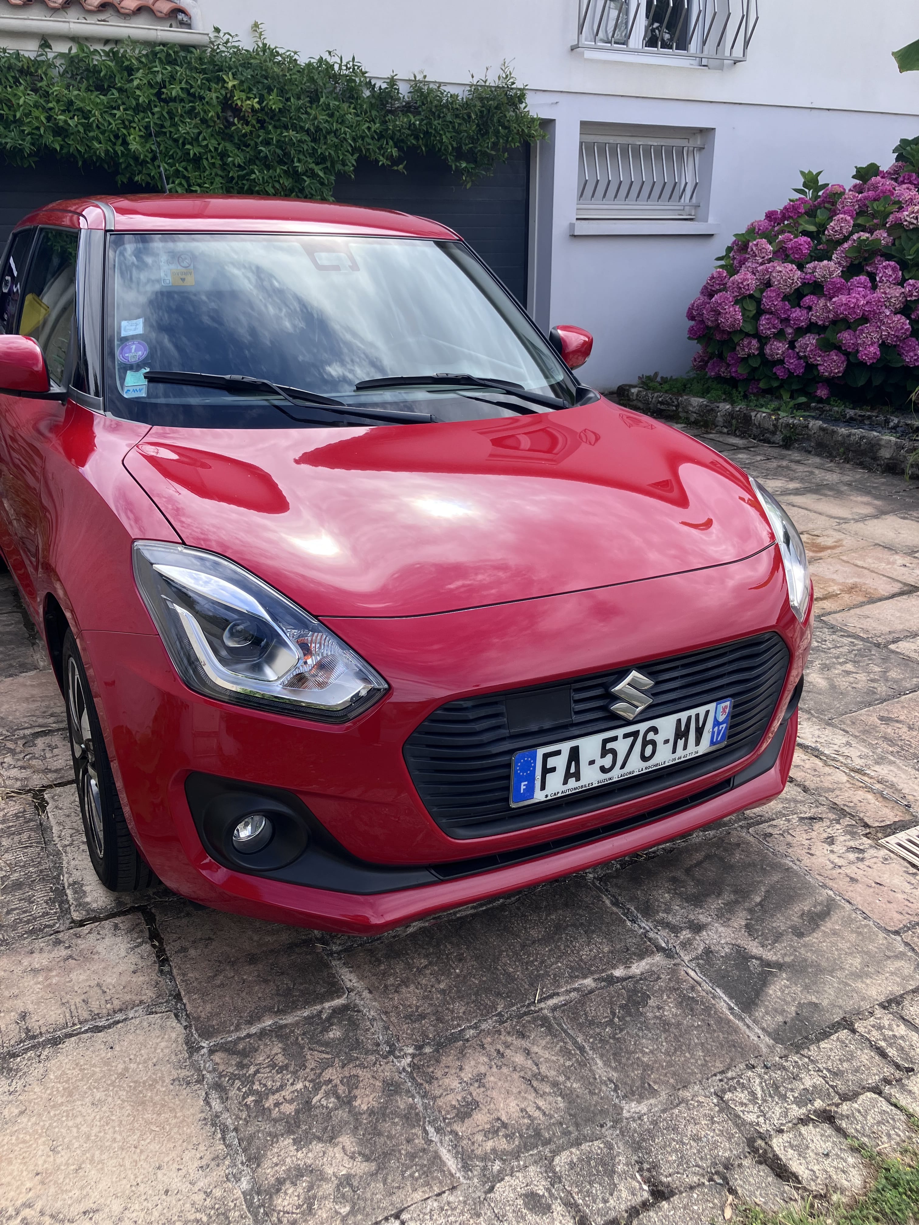 Suzuki Swift, 2018, Essence 95 / Électrique (hybride)