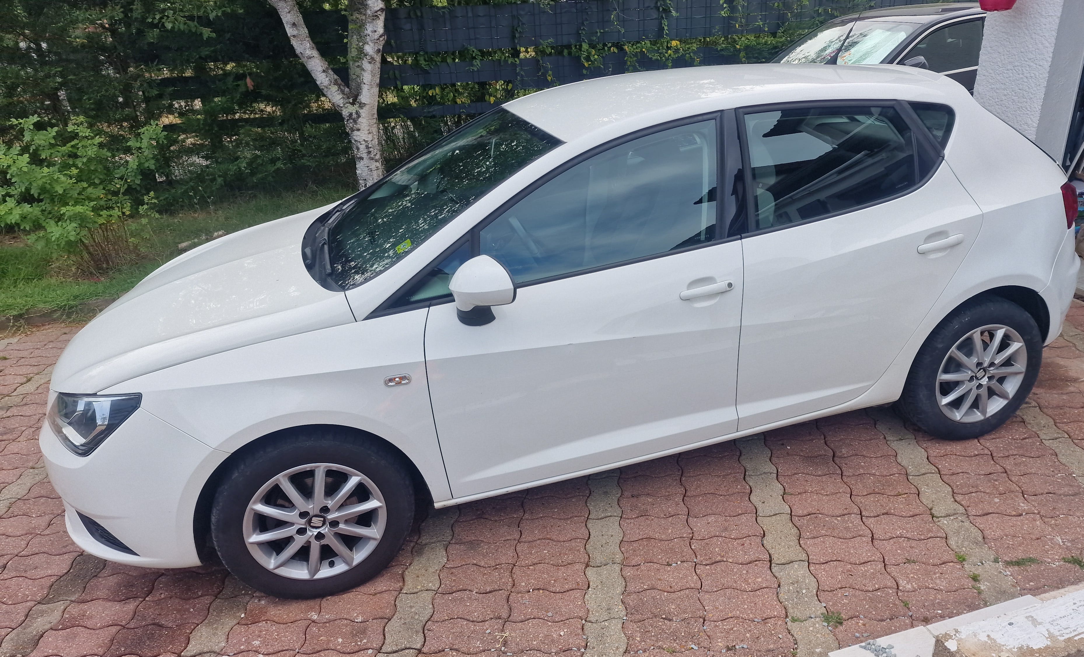 Seat Ibiza DZ274 avec Entrée audio / iPod