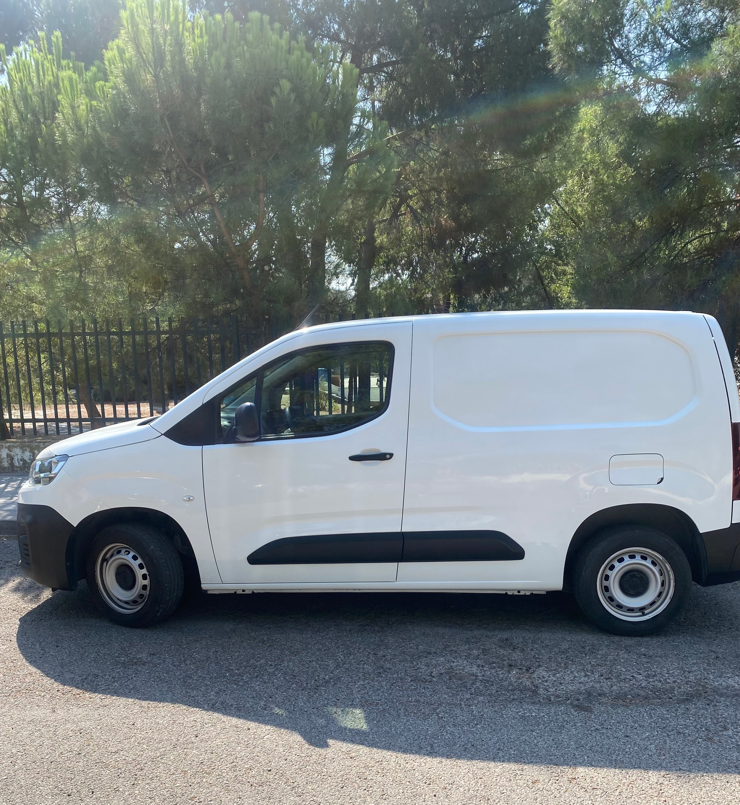 Citroen Berlingo with Air conditioning