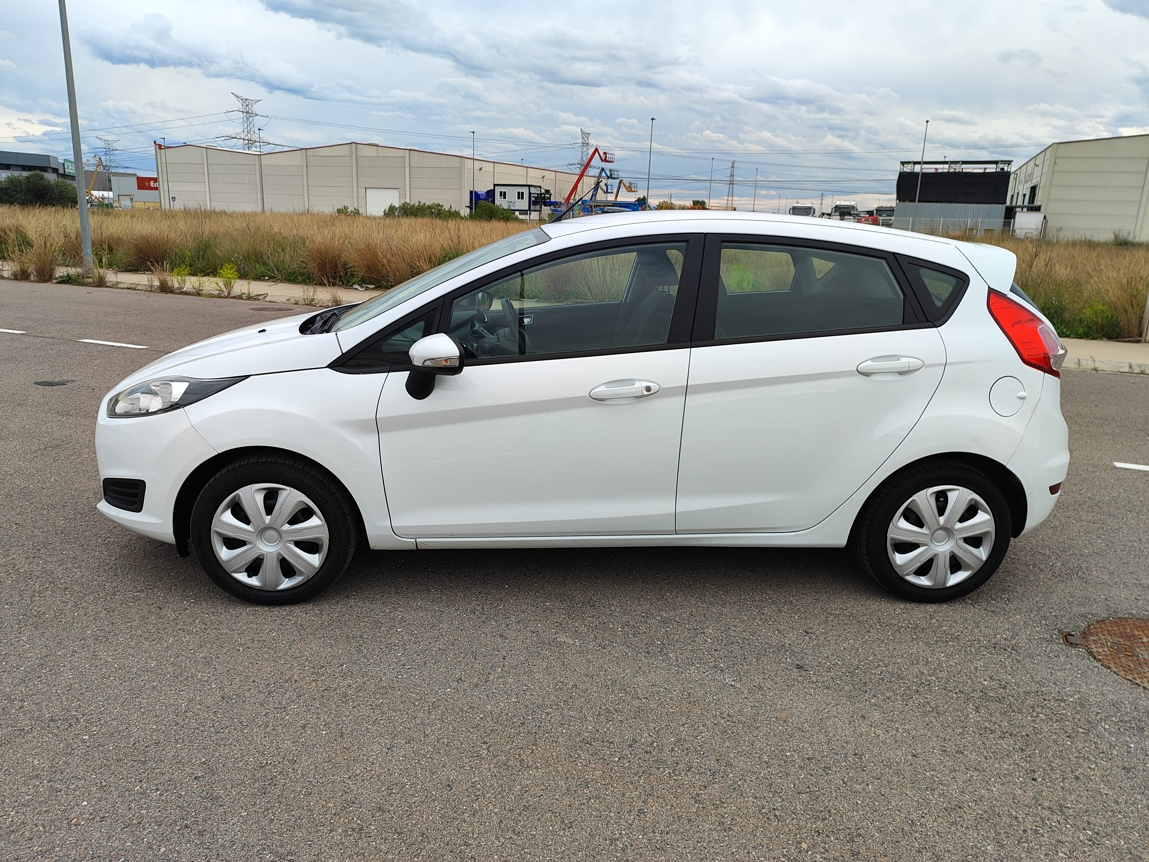 Ford Fiesta 1.5 tdci con Aire acondicionado