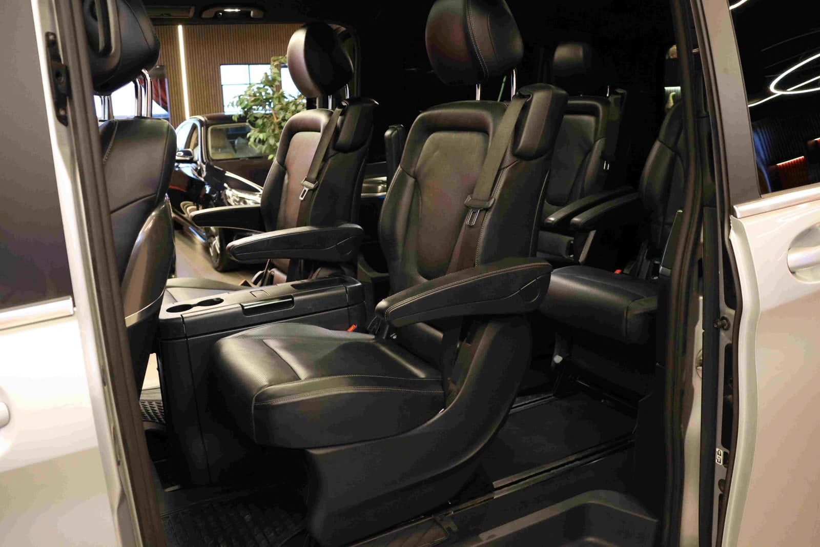 Mercedes-Benz V-Klasse 300d med GPS