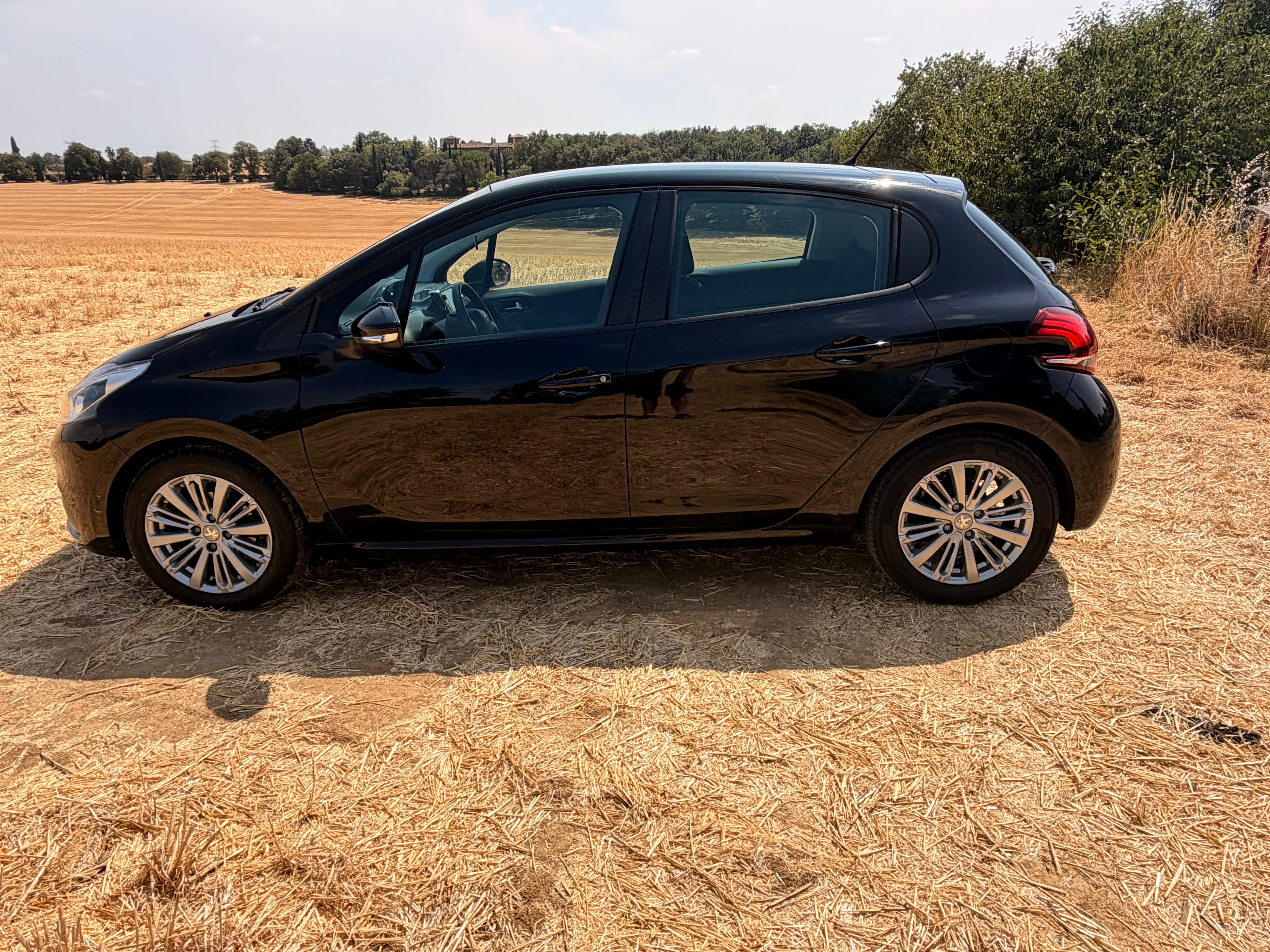 Peugeot 208 avec Climatisation