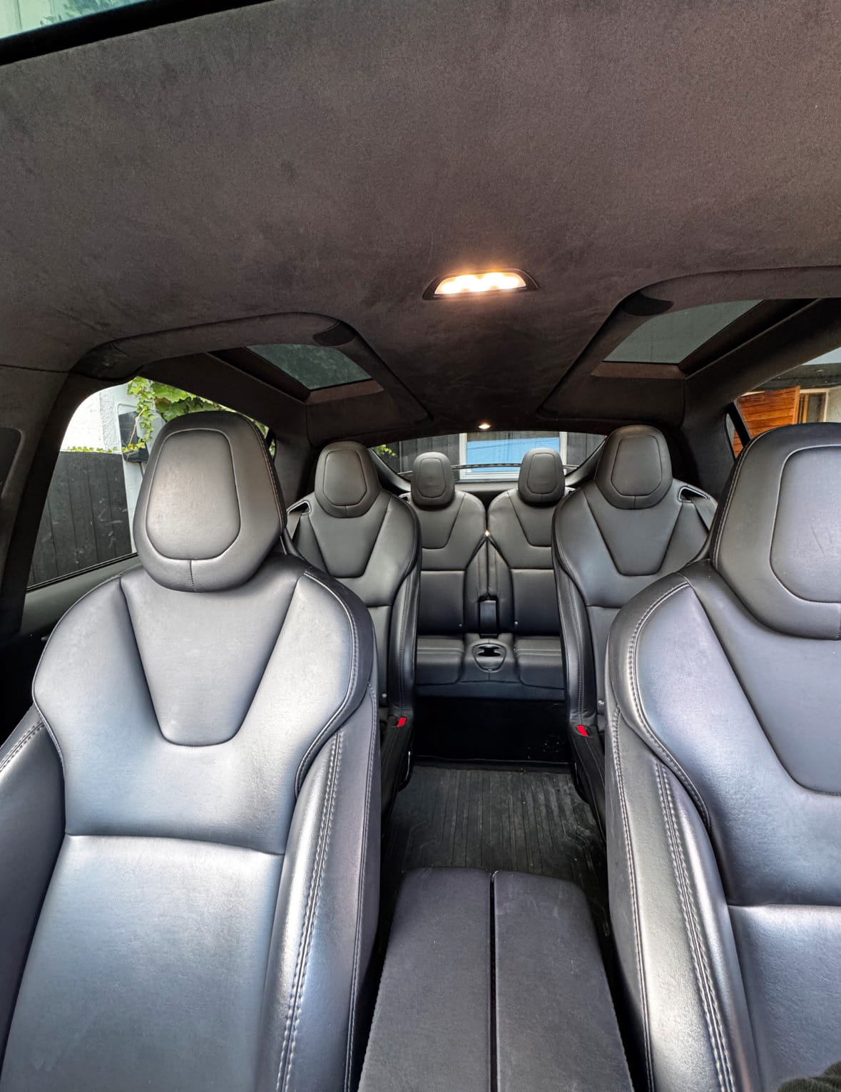 Tesla Model X 100D med Babysete