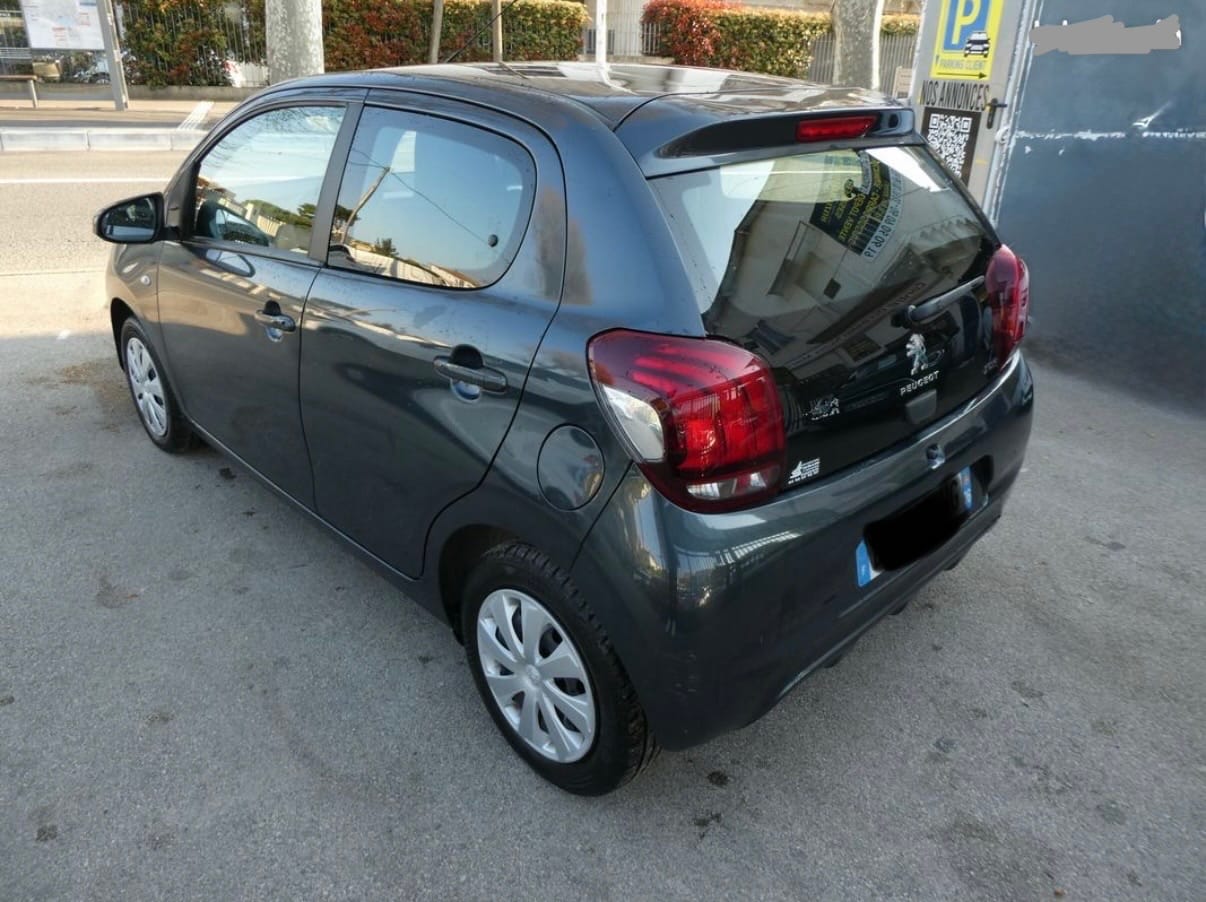 Peugeot 108 with Cruise control
