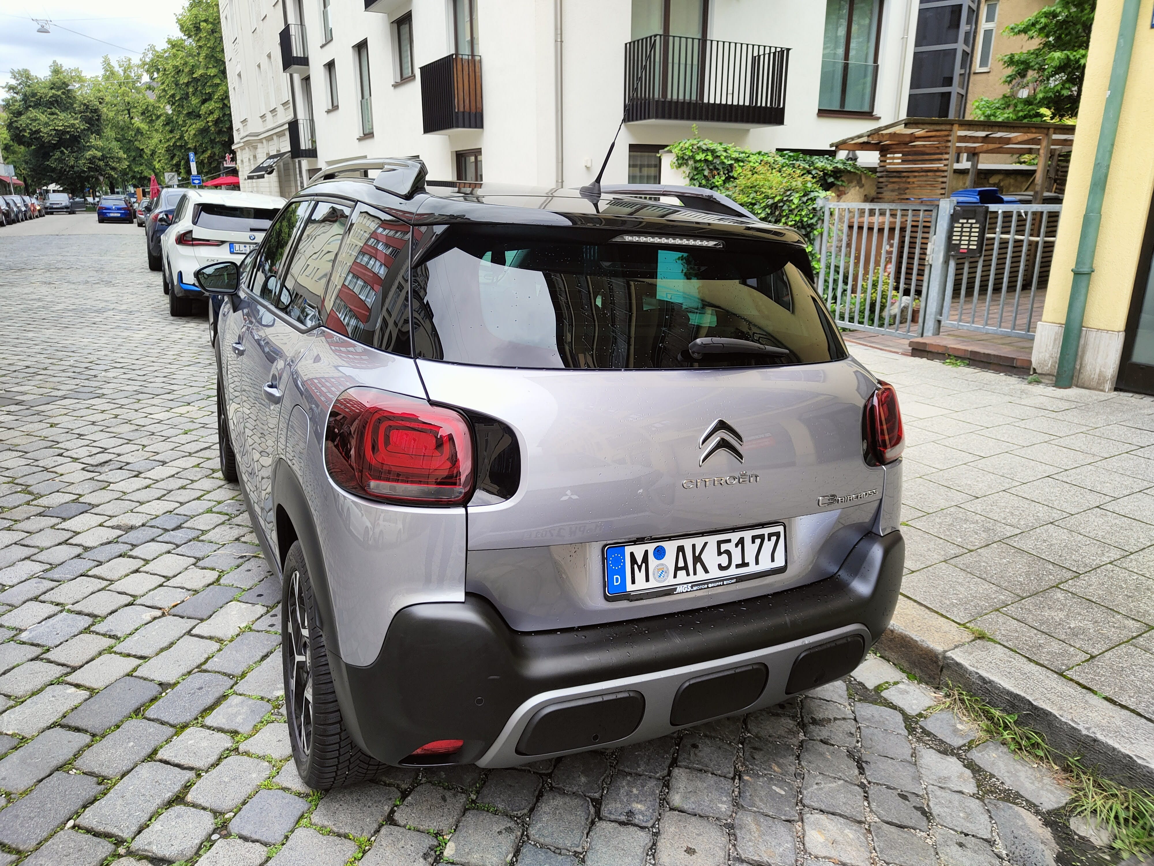 Citroen C3 Aircross 2022 – 24/7 Keyless, Near U-Bahn Rotkreuzplatz mit Navigationsgerät