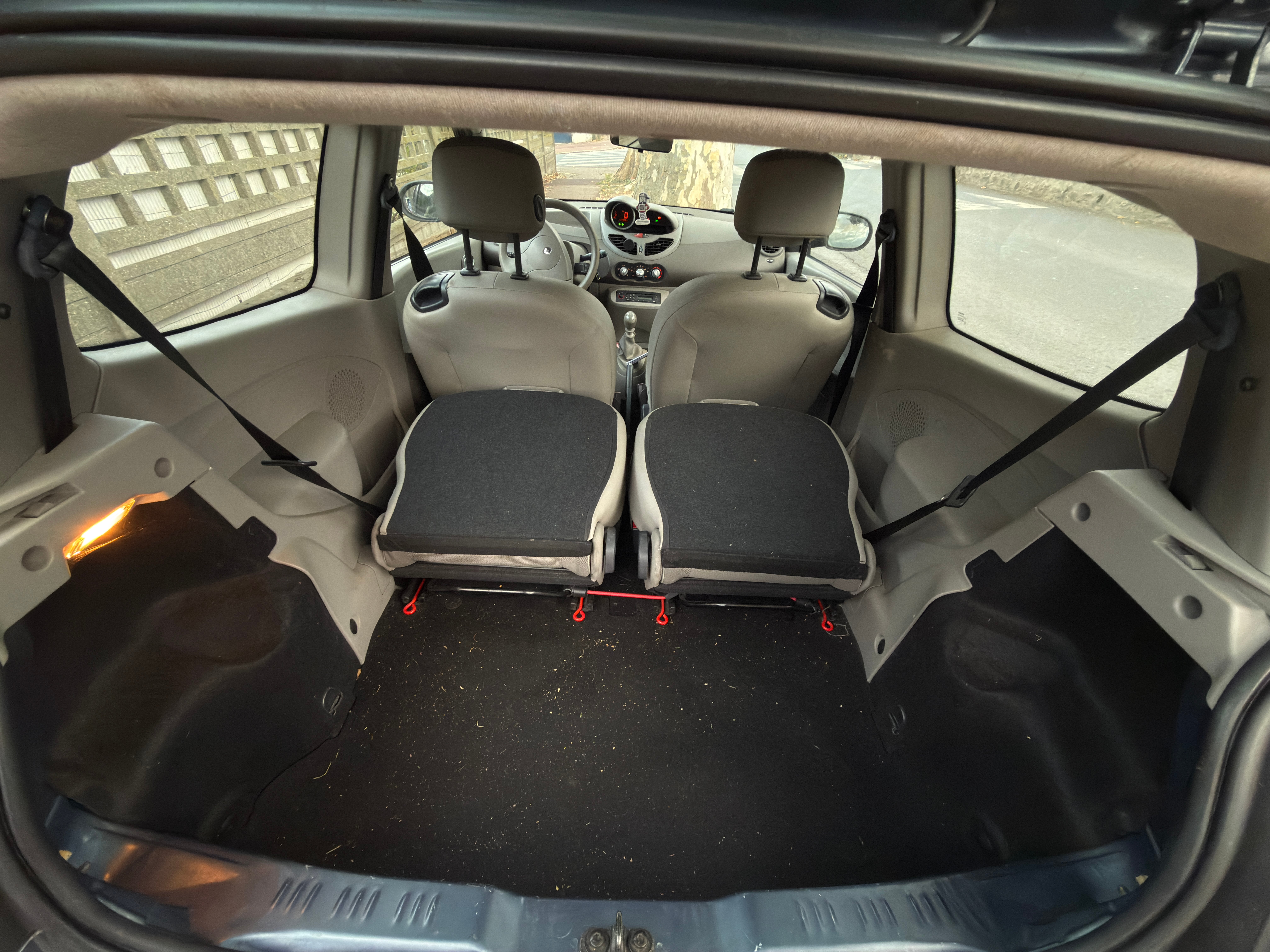 Renault Twingo II 1.2L 75cv avec Climatisation