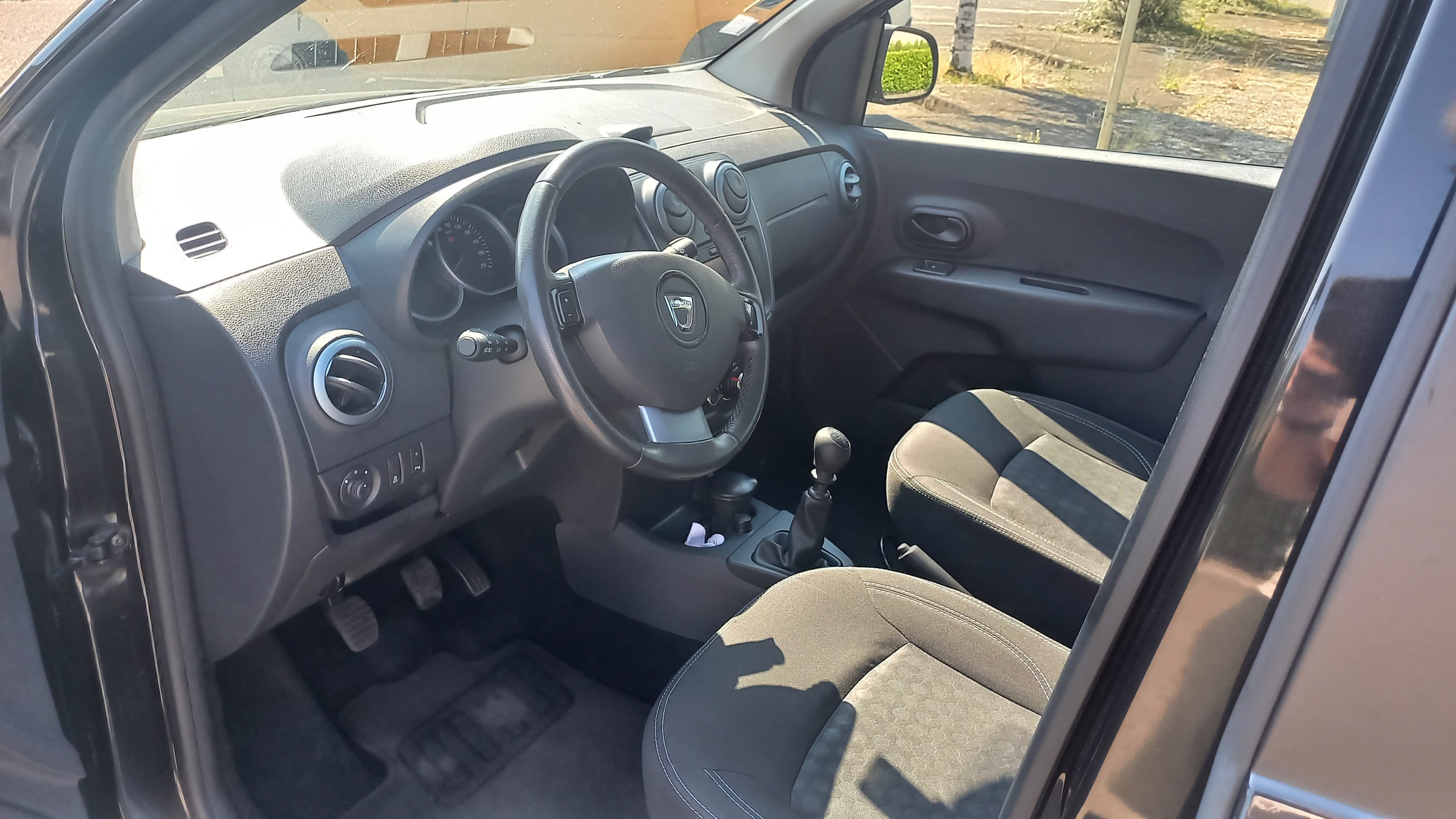 Dacia Lodgy avec Pneus neige