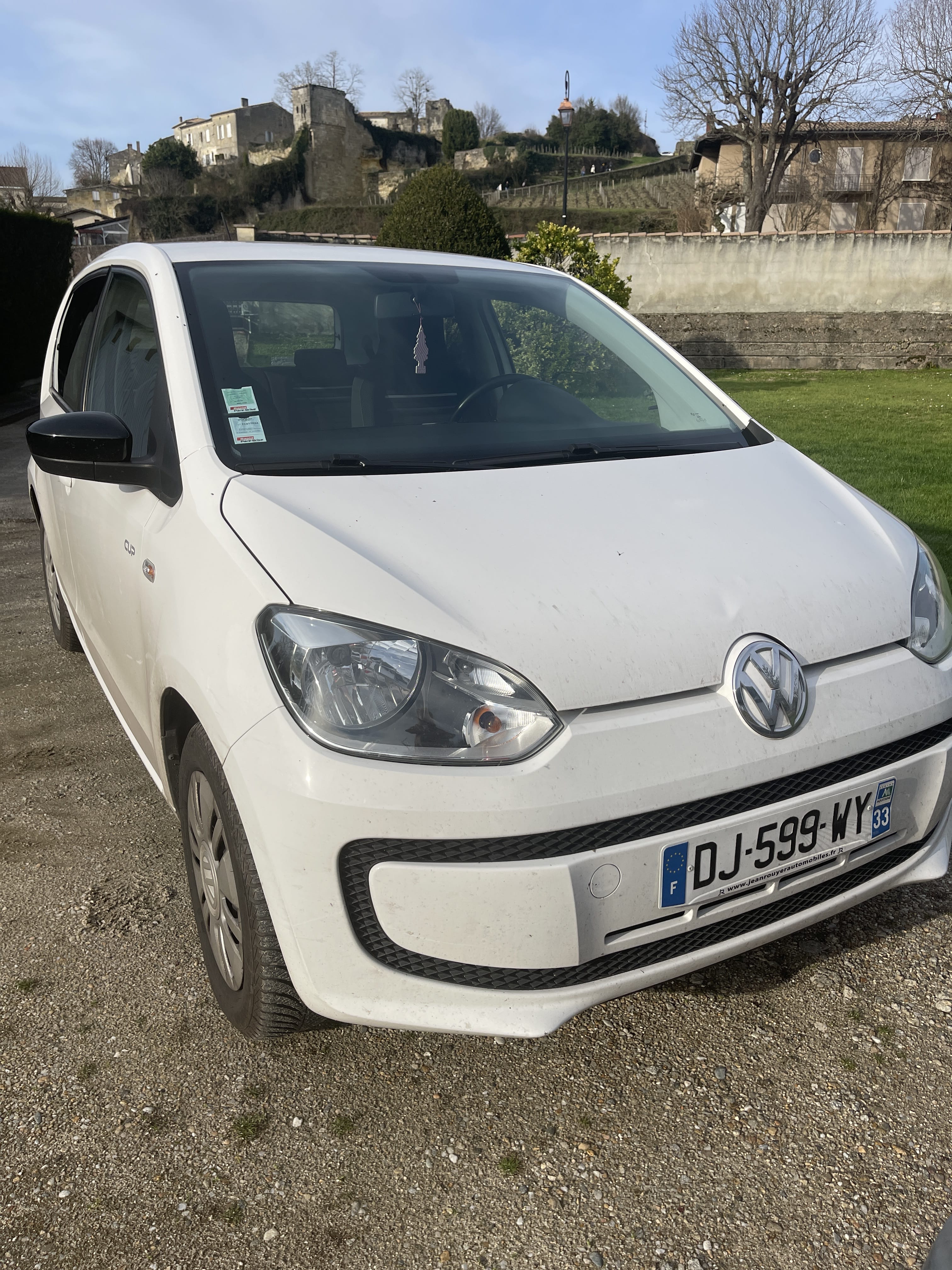 Volkswagen Up!, 2014, Essence 98