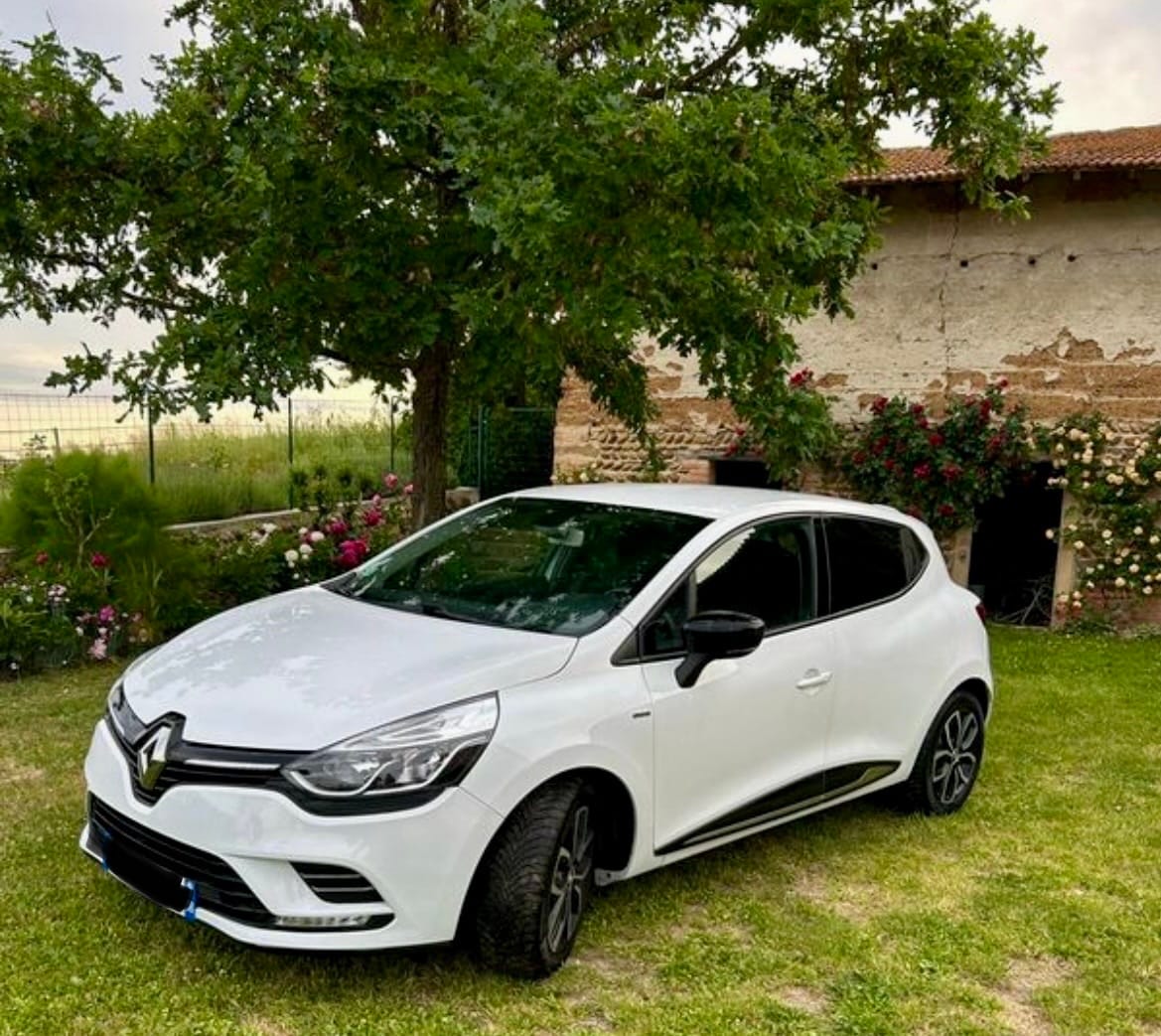 Renault Clio Limited, 2018, Essence 98